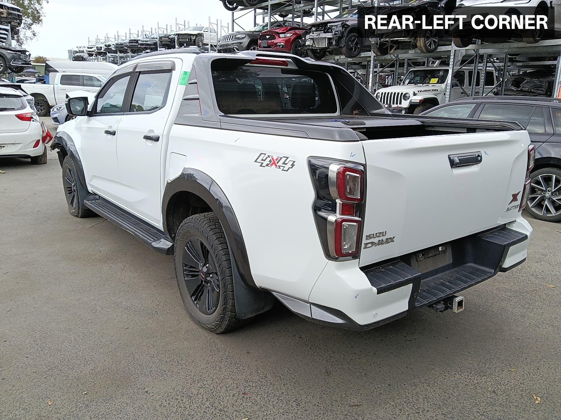 2022 ISUZU DMAX 11