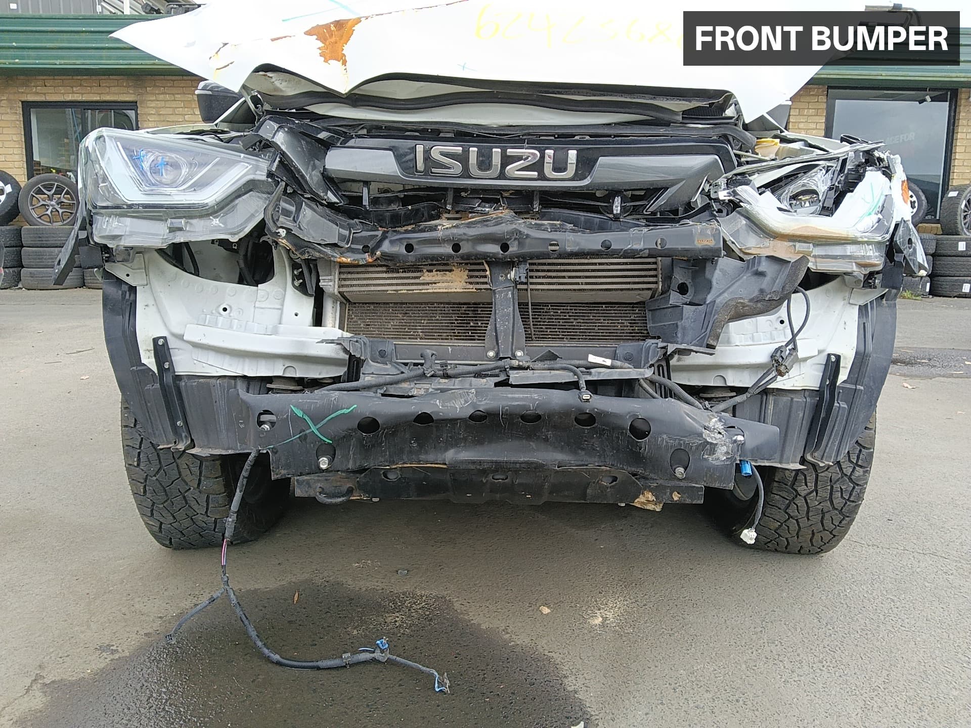 2022 ISUZU DMAX 14