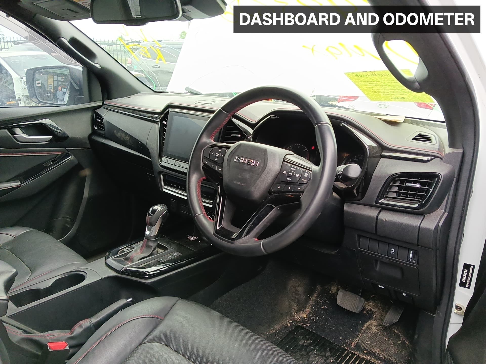 2022 ISUZU DMAX 6