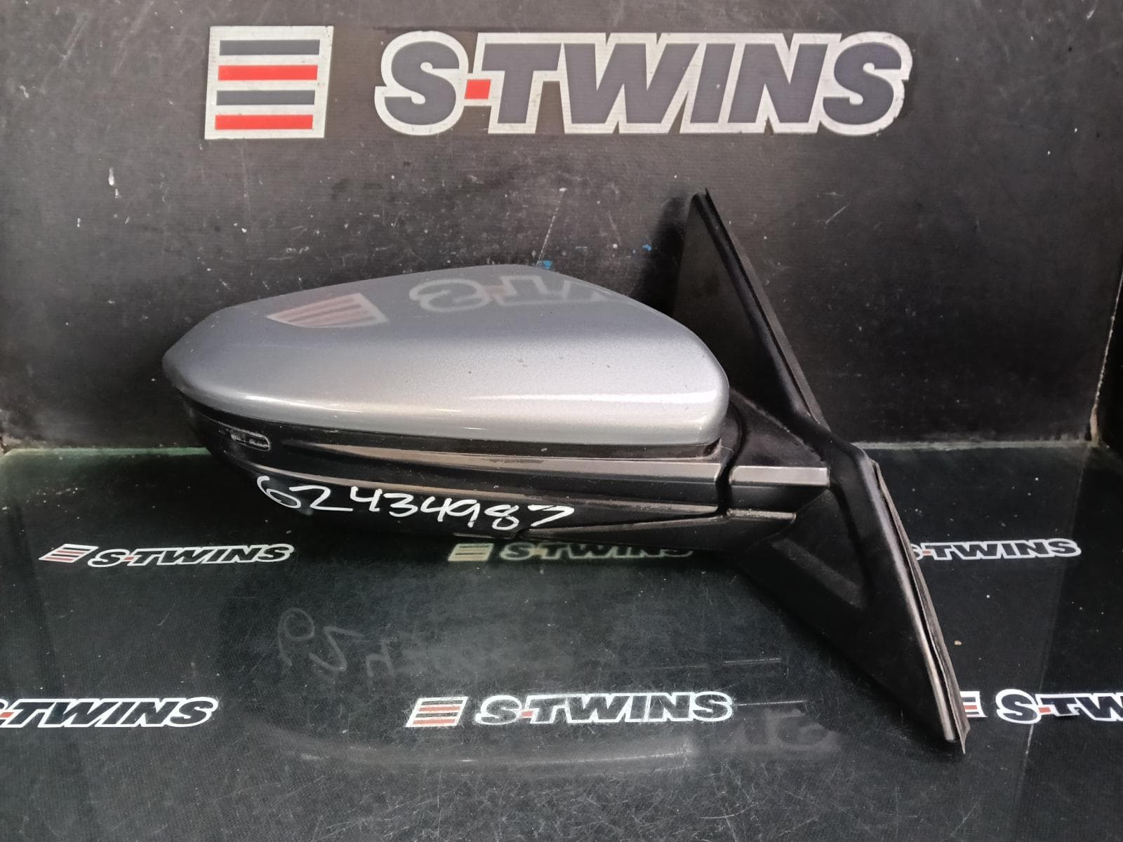 Used auto part listing image: 2017 HONDA CIVIC RIGHT DOOR MIRROR 10TH GEN, VTi-S, MANUAL FOLDING, W/ INDICATOR, 05/16-08/21