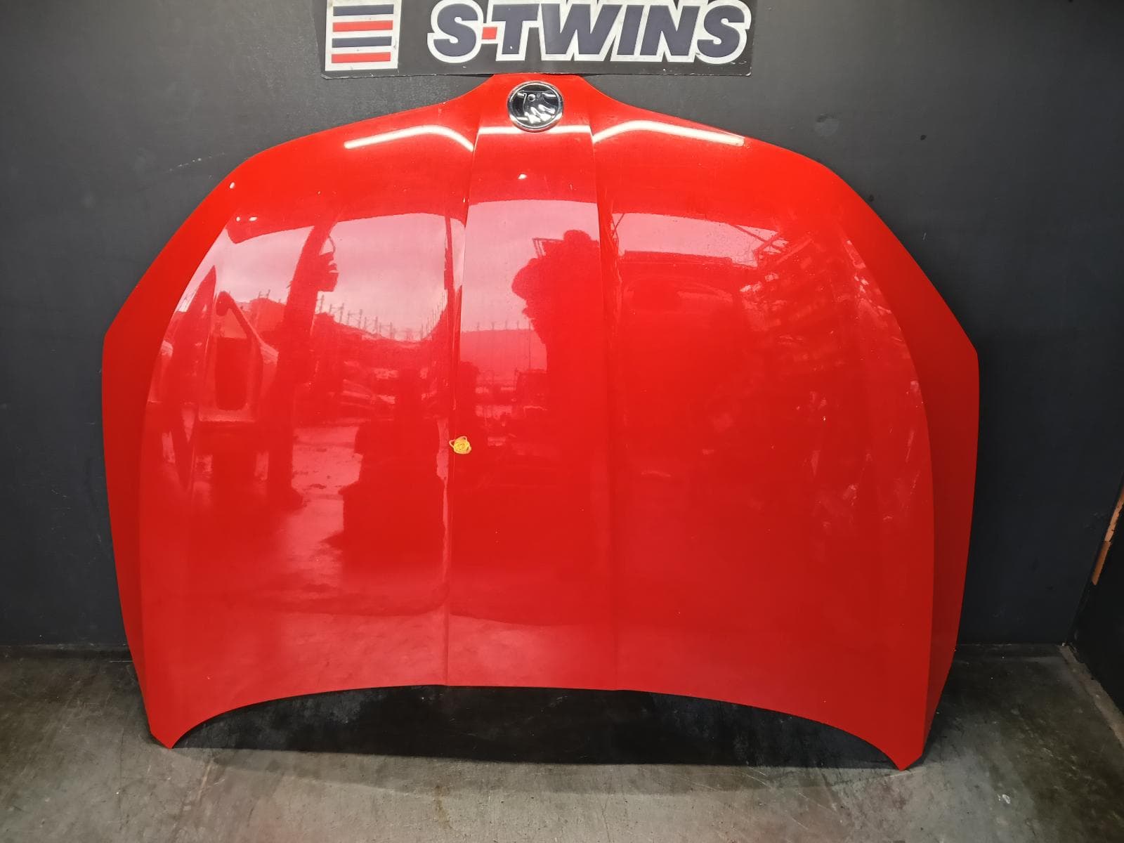 Used auto part listing image: 2017 SKODA OCTAVIA BONNET NE, 02/17-09/20