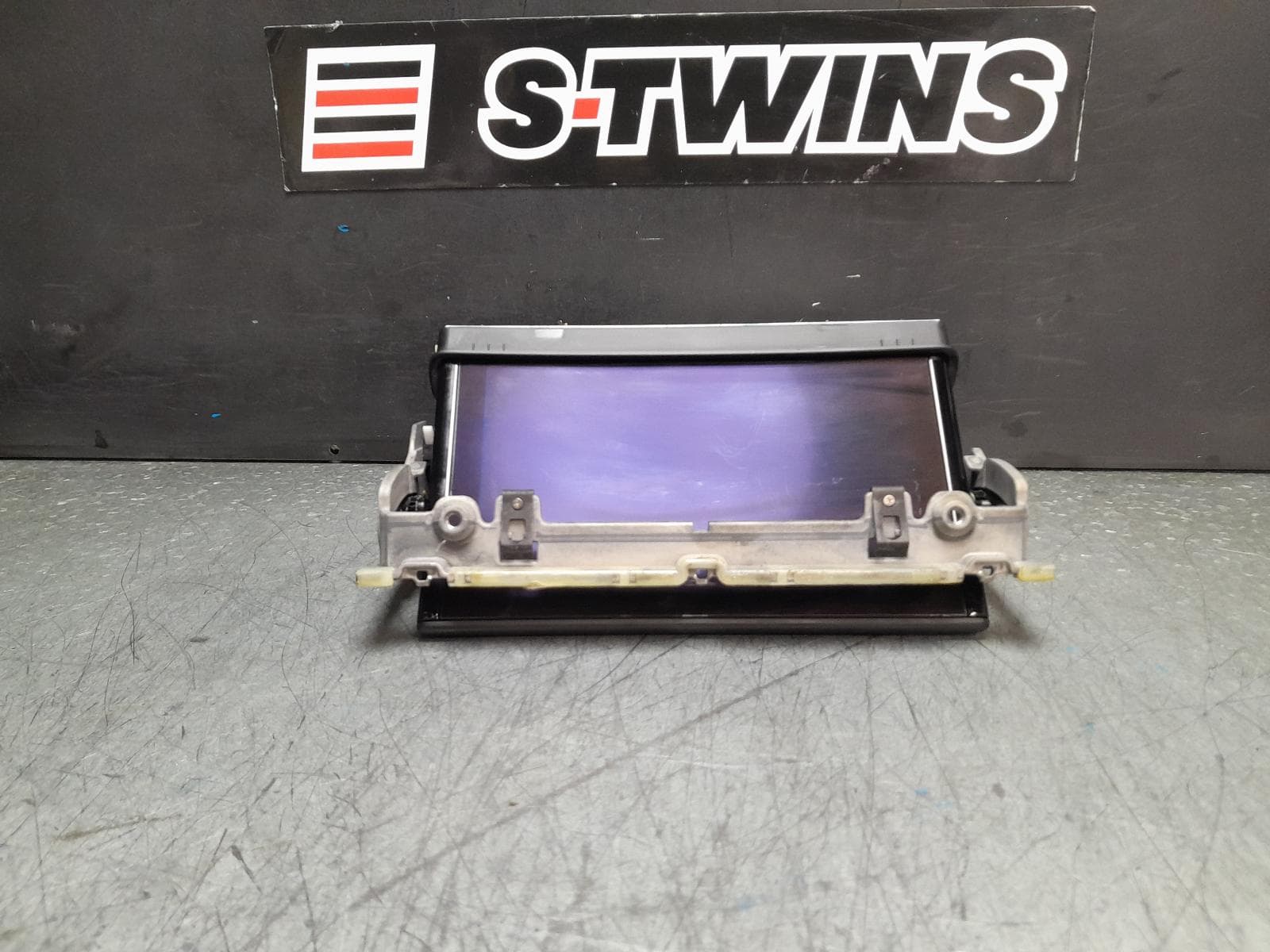 Used auto part listing image: 2016 AUDI A3 DISPLAY SCREEN, MIB (STD), 8V, 03/13-10/20 0000375661