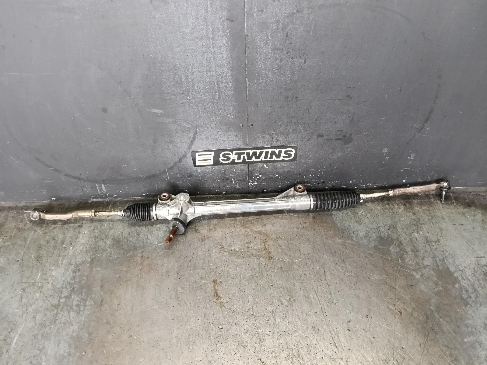 Used auto part listing image: 2018 TOYOTA KLUGER STEERING BOX RACK GSU50/GSU55, 12/13-02/21 0000430071