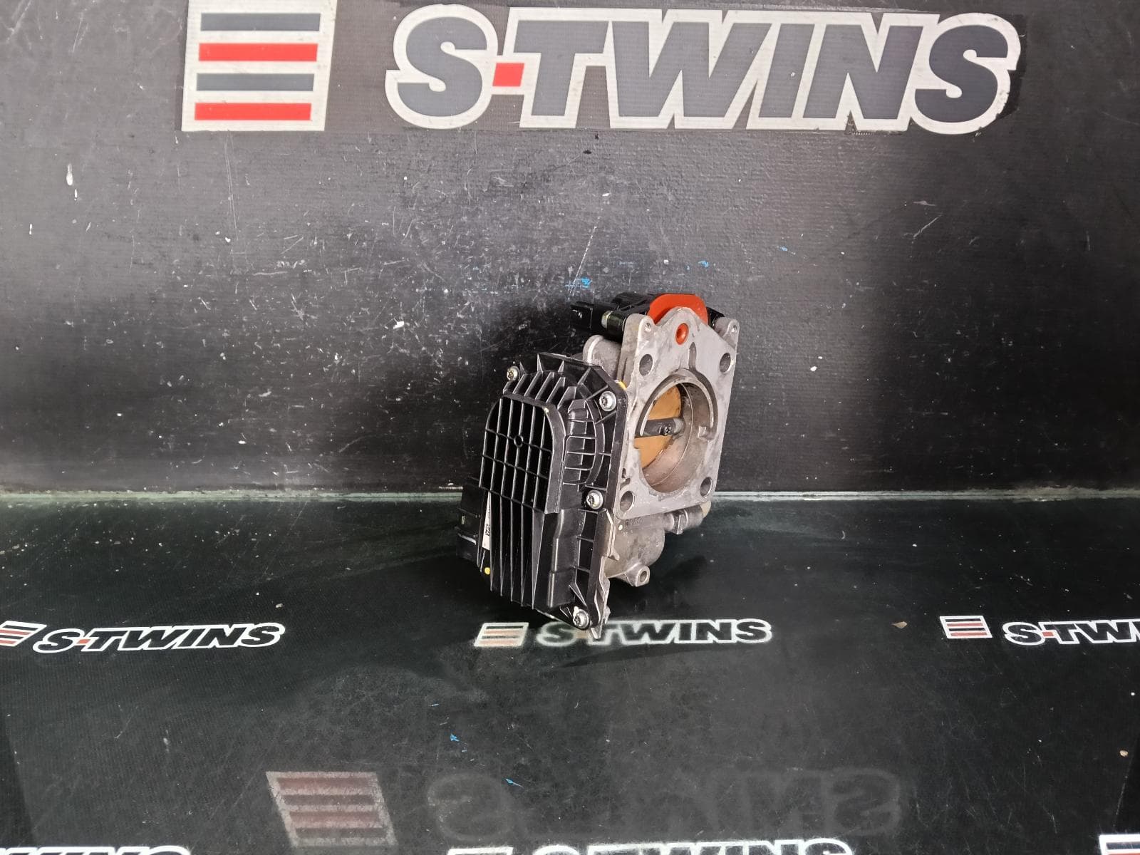 Used auto part listing image: 2018 HONDA HRV THROTTLE BODY 1.8, PETROL, RU, 12/14-10/21