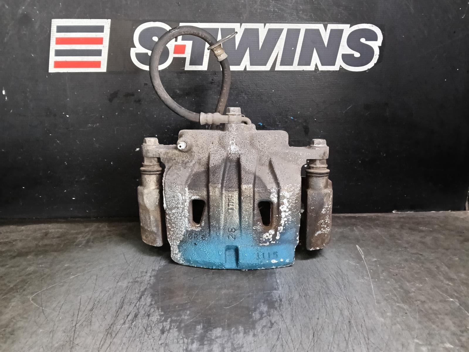 Used auto part listing image: 2018 TOYOTA KLUGER CALIPER RH FRONT, GSU50/GSU55, 12/13-02/21 0000430083