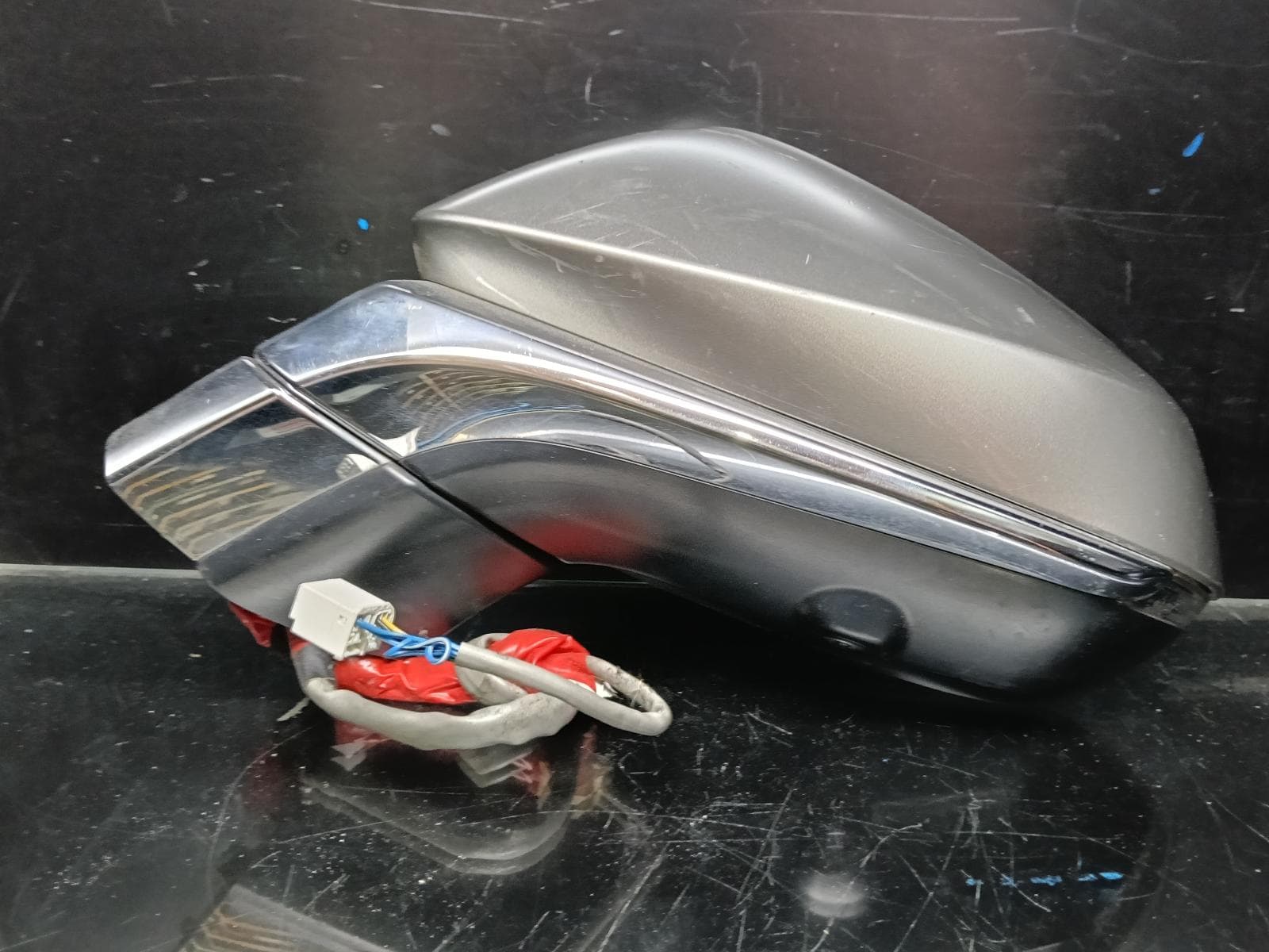 Used auto part listing image: 2020 LEXUS NX LEFT DOOR MIRROR AGZ/AYZ, W/ POWER FOLD, BLIND SPOT, AUTO DIM TYPE, 02/14-12/21 0000415407