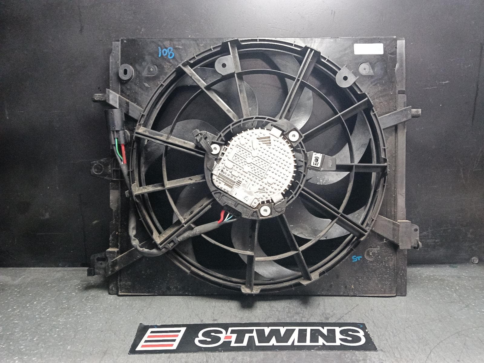 Used auto part listing image: 2024 NISSAN QASHQAI FAN J12, RADIATOR FAN, PETROL, 1.3, TURBO, HR13, 05/22- 0000408026