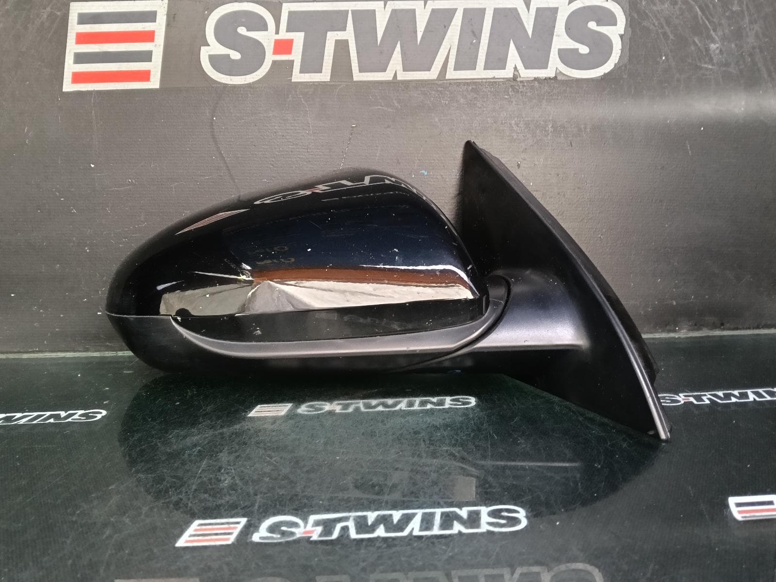 Used auto part listing image: 2019 HYUNDAI I30 RIGHT DOOR MIRROR PD, HATCH (S.KOREA VIN KMHH), W/ MANUAL FOLD, NON INDICATOR, NON BLIND SPOT TYPE, 03/17-12/23 0000402563