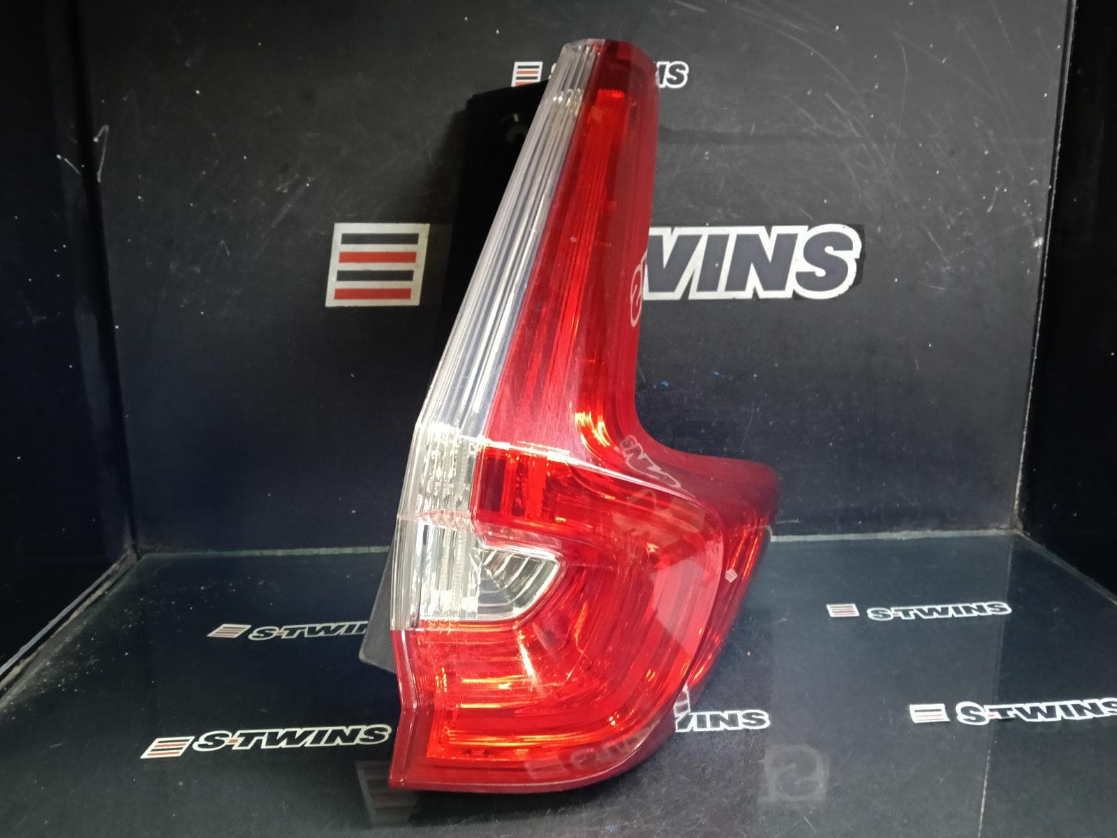 Used auto part listing image: 2020 HONDA CRV RIGHT TAILLIGHT RW, 05/17-06/20 0000406495
