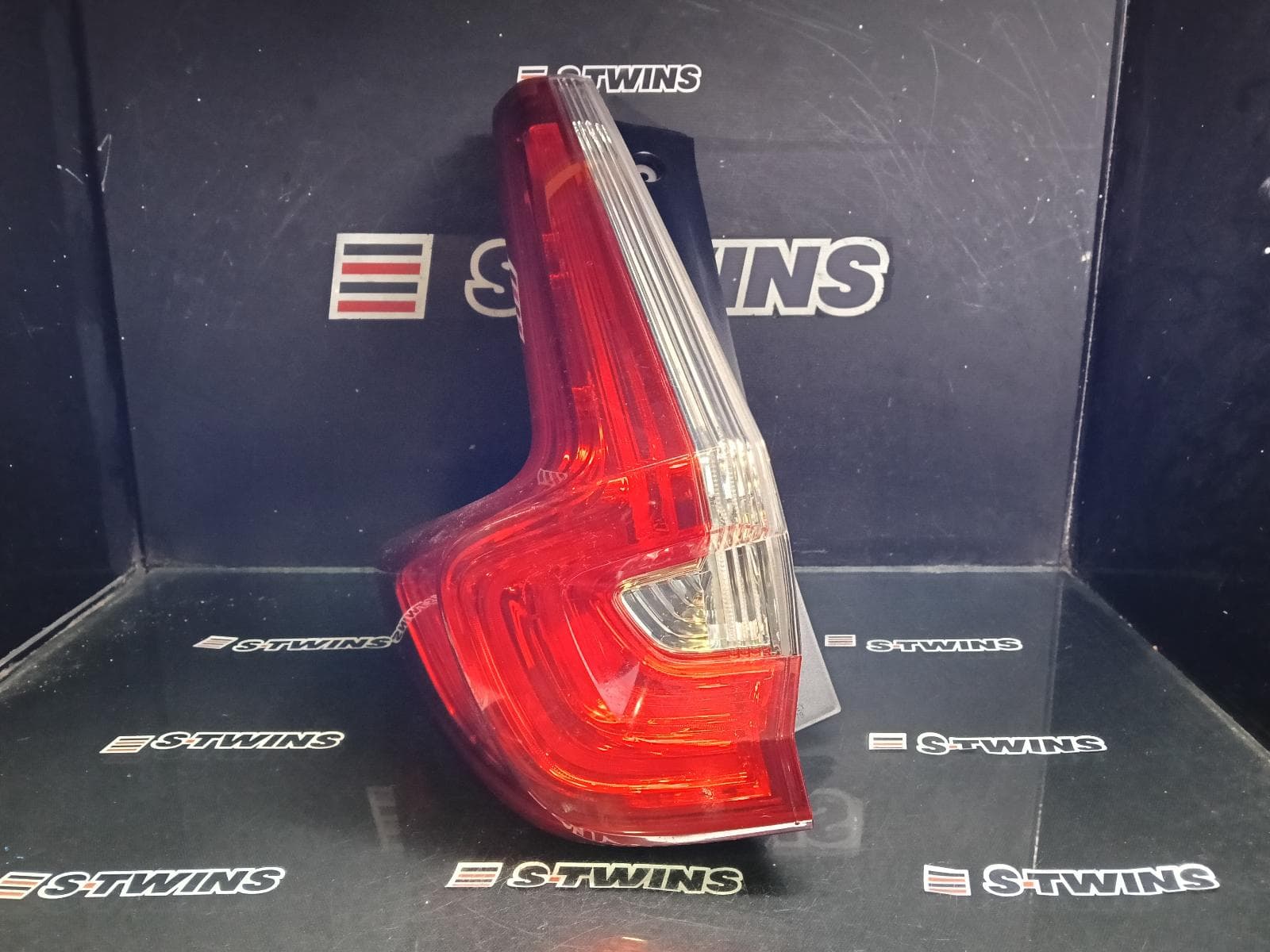 Used auto part listing image: 2020 HONDA CRV LEFT TAILLIGHT RW, 05/17-06/20 0000406496