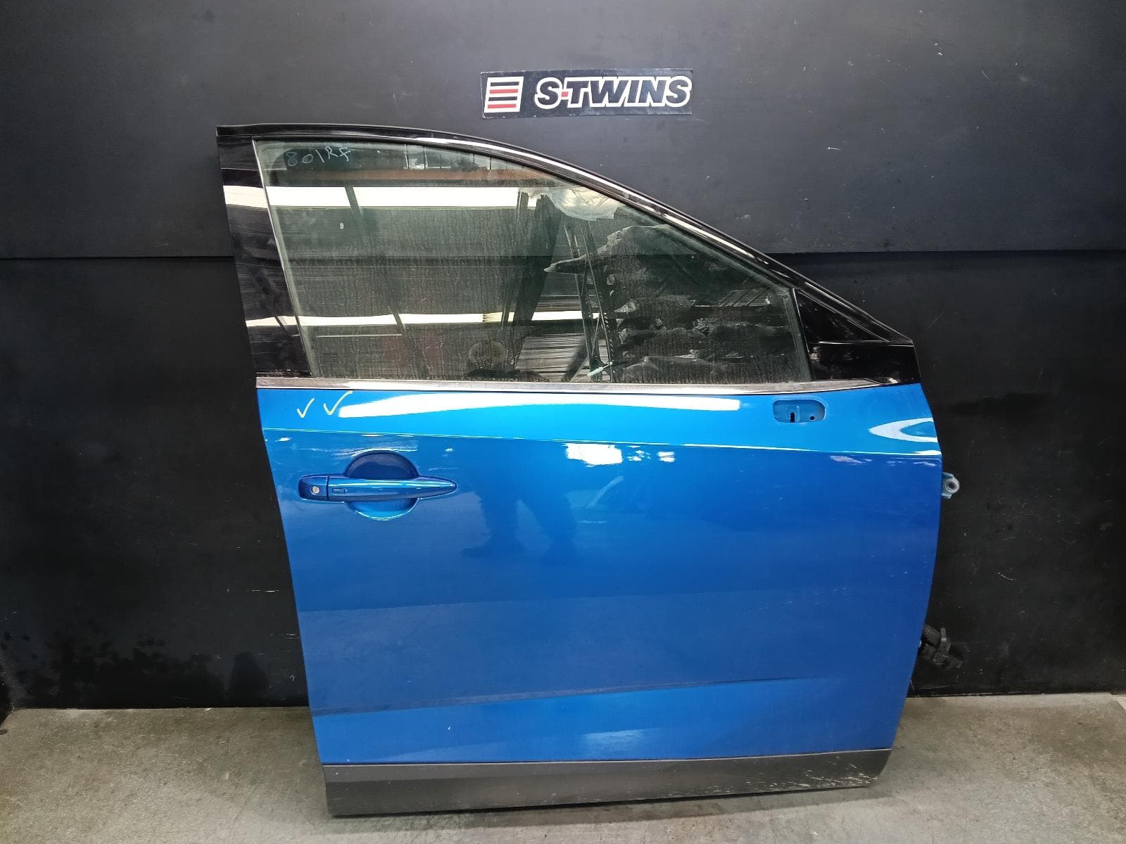 Used auto part listing image: 2024 NISSAN QASHQAI RIGHT FRONT DOOR J12, 05/22-06/24 0000408010