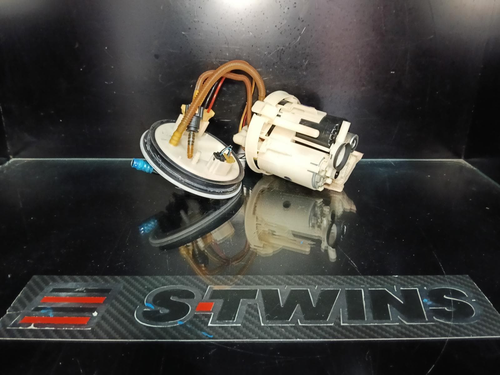 Used auto part listing image: 2021 AUDI Q5 FUEL PUMP PETROL, 2.0, DAXB/DGKB CODE, IN TANK, FY, 02/17-02/25 0000391003