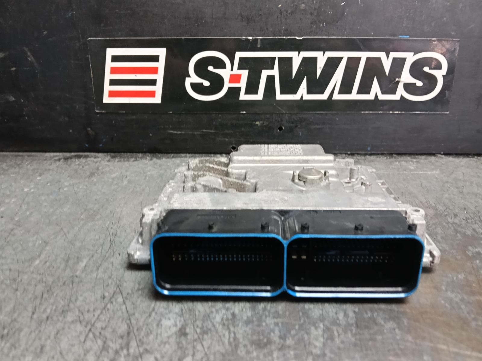 Used auto part listing image: 2017 VOLKSWAGEN GOLF ENGINE ECU, 2.0, PETROL, P/N 5G0906259, ECU ONLY, GEN 7, 11/12-03/17