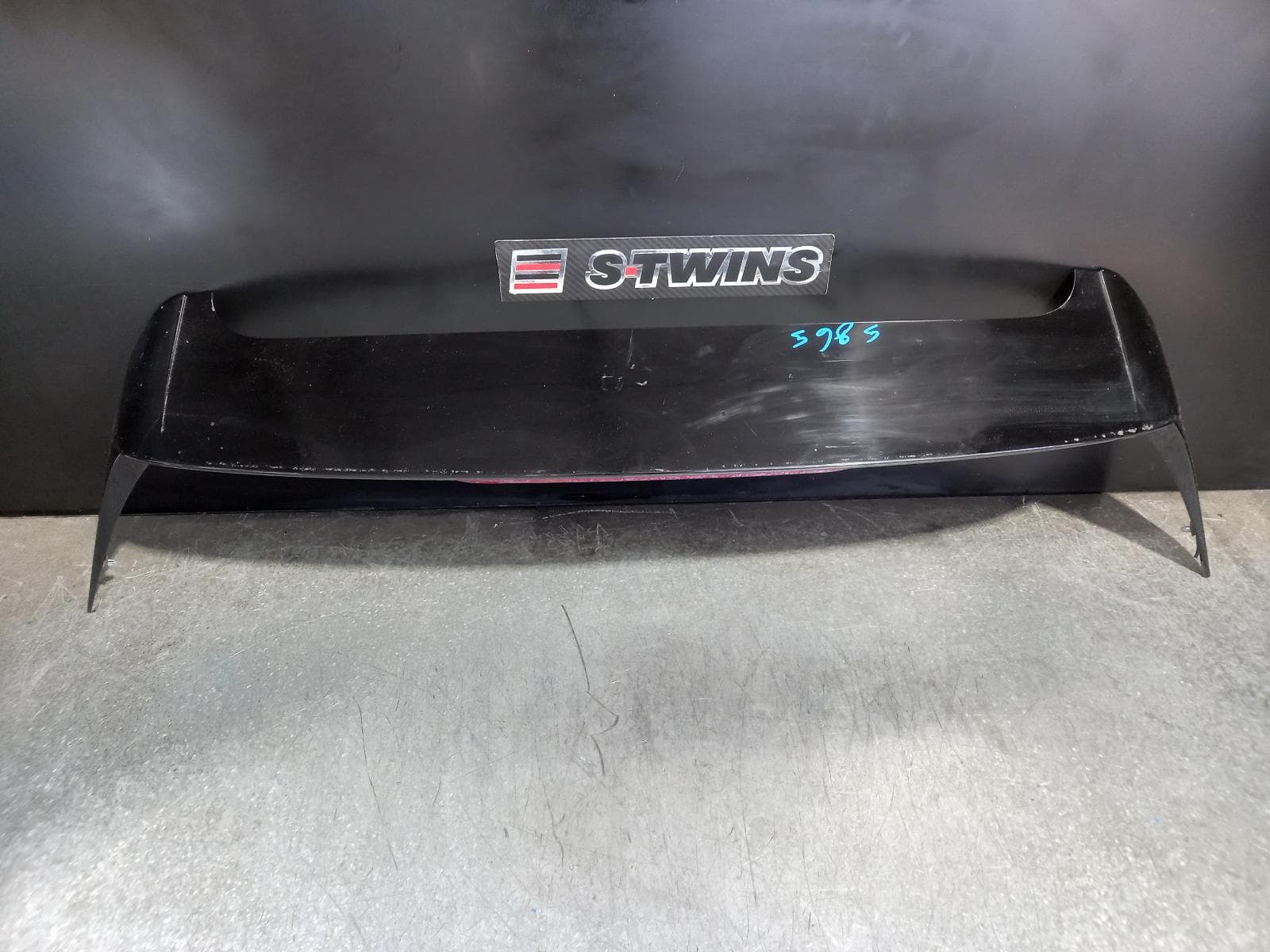 Used auto part listing image: 2019 HYUNDAI I30 REAR SPOILER PD, HATCH (S. KOREA VIN KMHH), GO/ACTIVE/ELITE/SR/N LINE, 03/17-12/23 0000237640