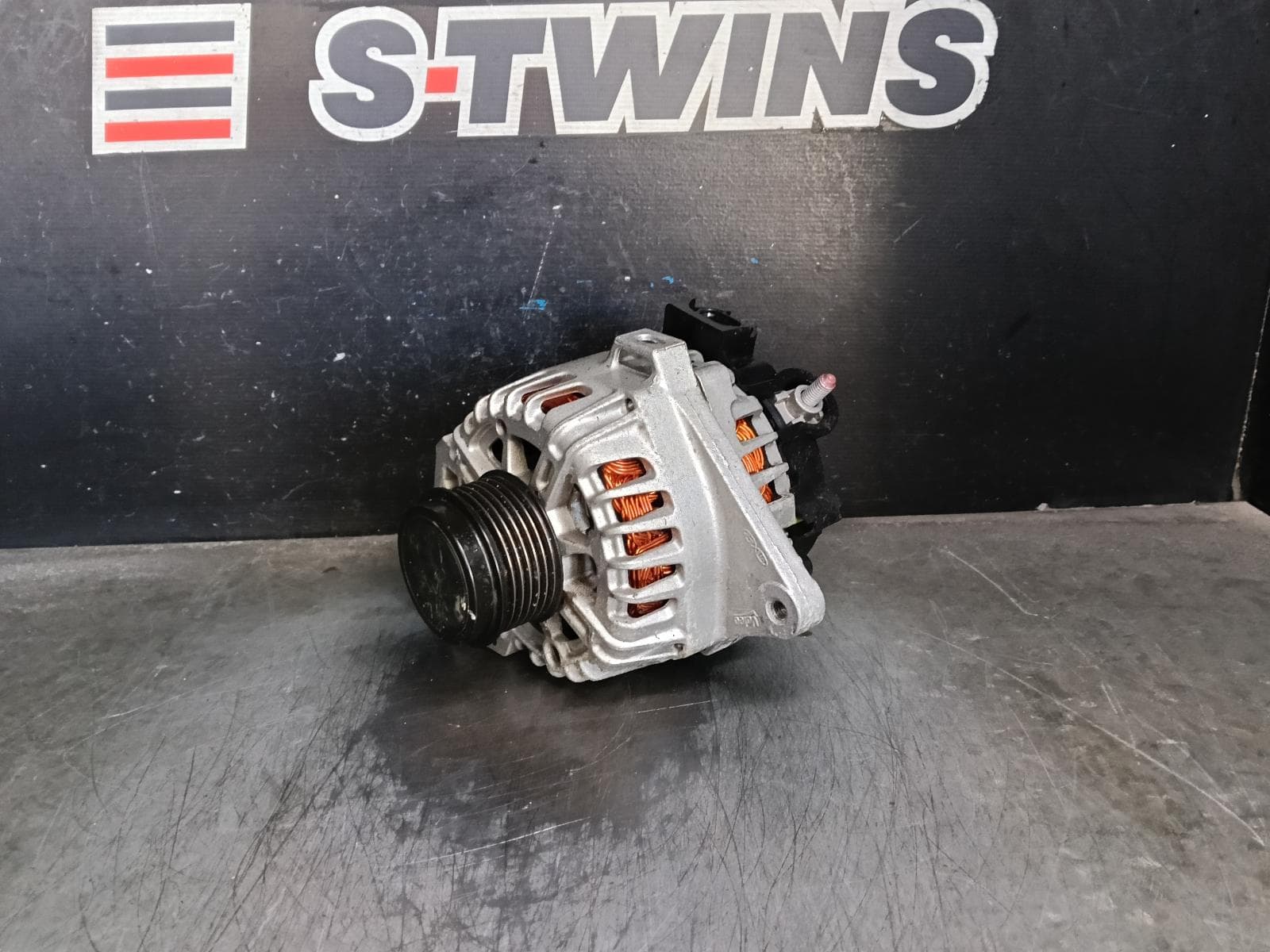 Used auto part listing image: 2016 HYUNDAI I30 ALTERNATOR PETROL, 1.8/2.0, GD, 03/12-02/17