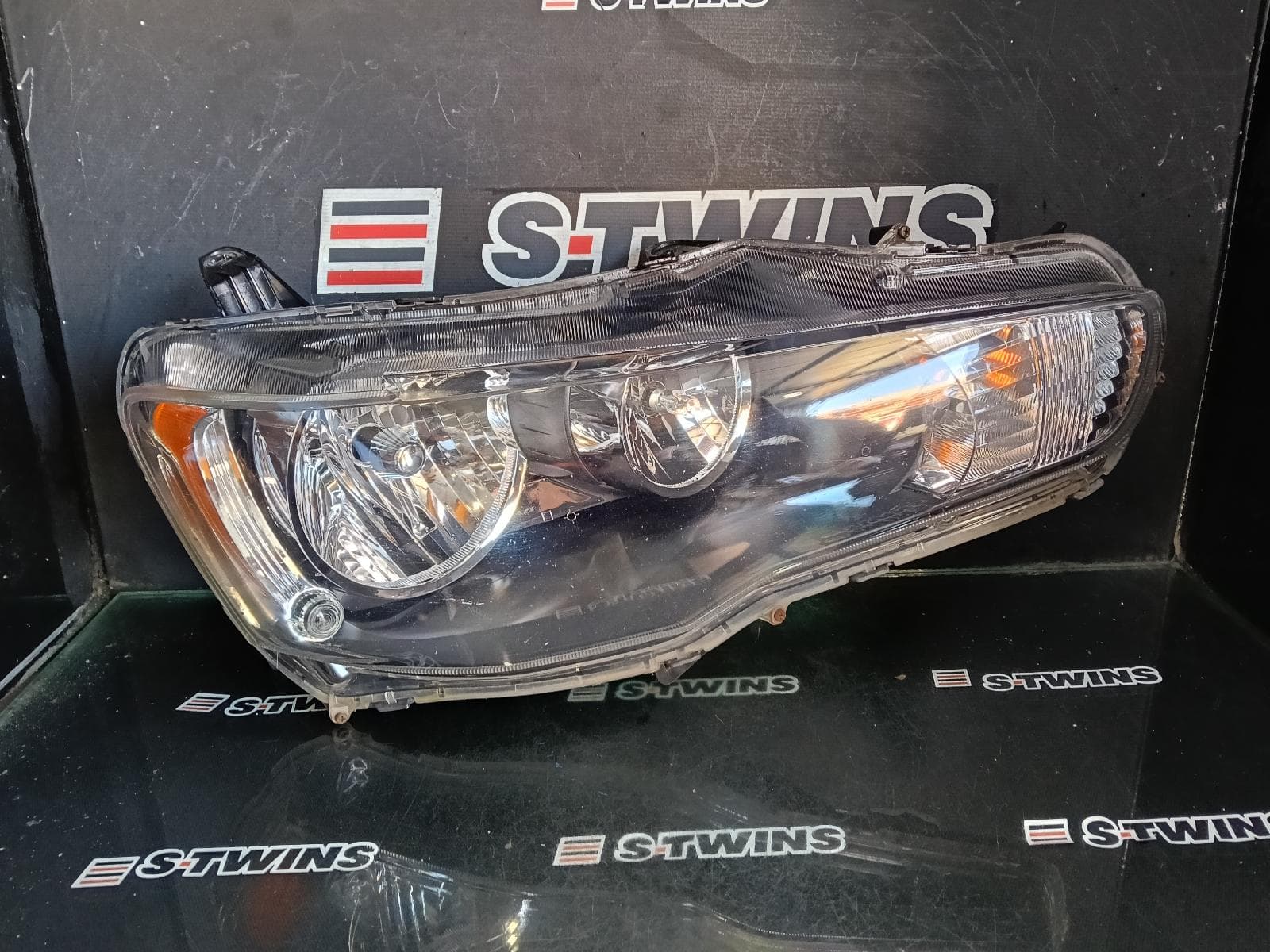 Used auto part listing image: 2017 MITSUBISHI LANCER RIGHT HEADLAMP CF, HALOGEN TYPE, 11/15-12/17