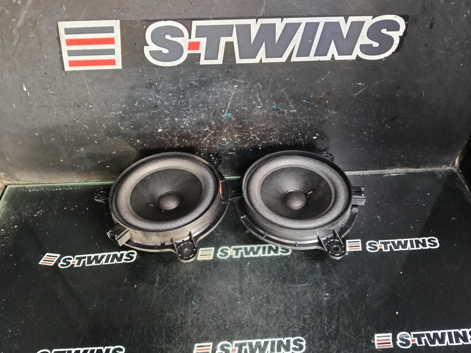 Used auto part listing image: 2017 MAZDA CX5 SPEAKER FRONT, BOSE TYPE, KF, 02/17-03/26