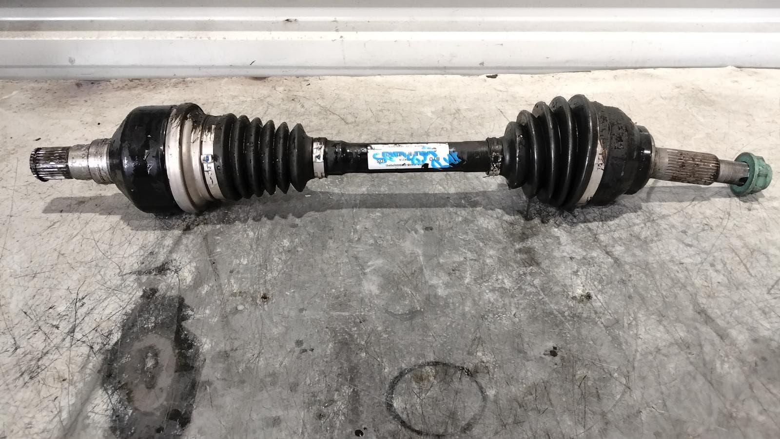 Used auto part listing image: 2025 BYD SHARK 6 RIGHT DRIVESHAFT 1ST GEN, 07/24- 0000419875