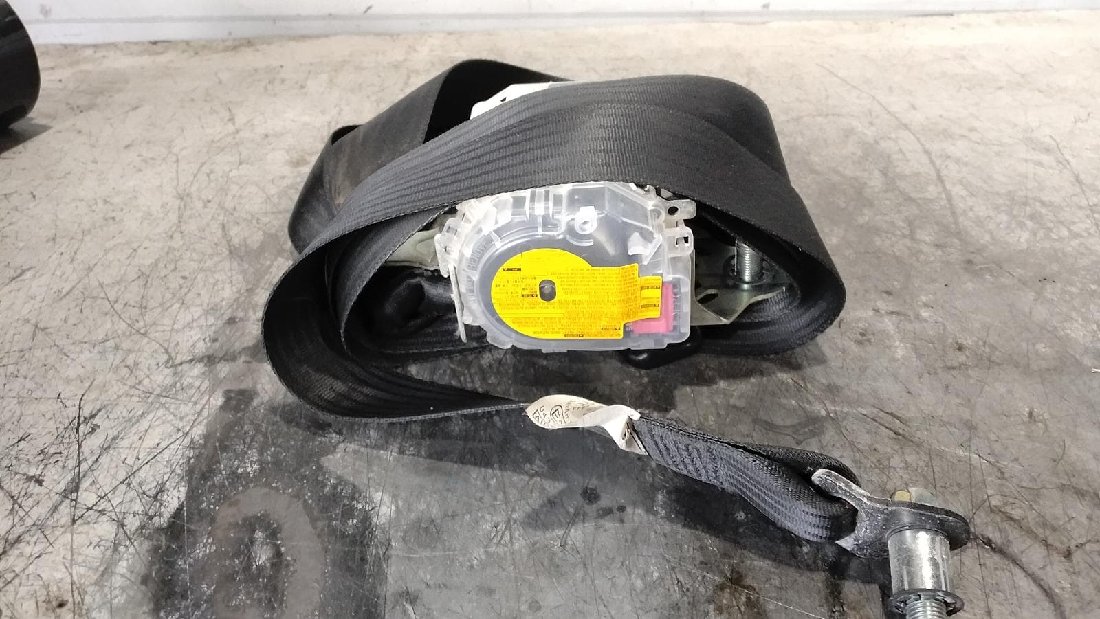 Used auto part listing image: 2012 SUBARU FORESTER SEAT BELT STALK LH FRONT, SEAT BELT ONLY, BLACK, 02/08-12/12 0000418668