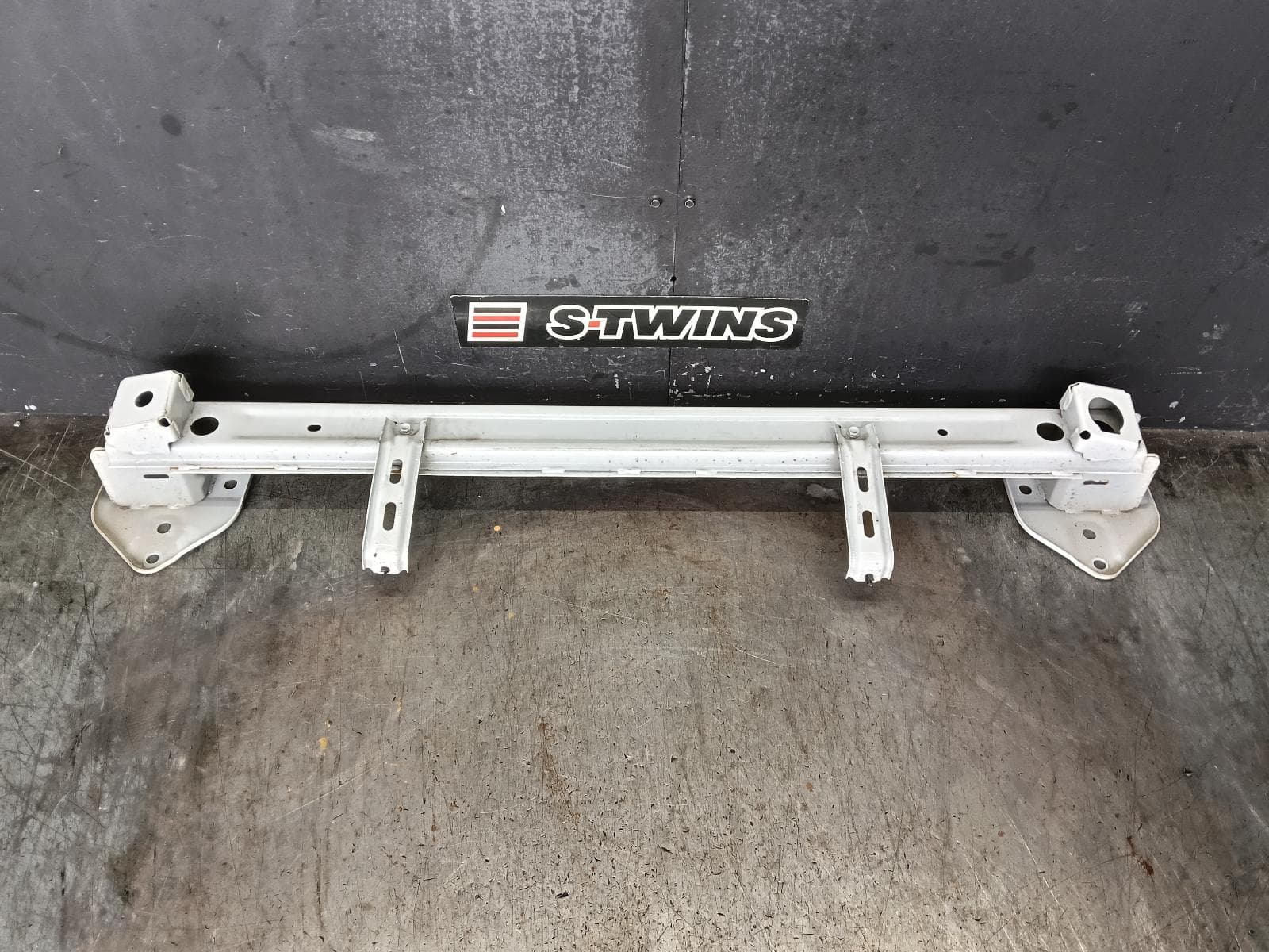 Used auto part listing image: 2021 MITSUBISHI ASX R BAR BRACKET REINFO MAIN REINFORCEMENT, XA-XD, 05/10