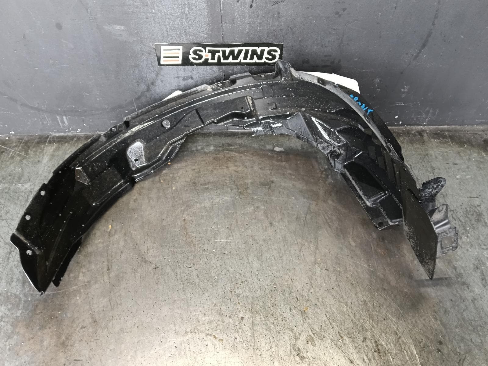 Used auto part listing image: 2021 MITSUBISHI ASX RIGHT GUARD LINER FRONT, XD, 08/19