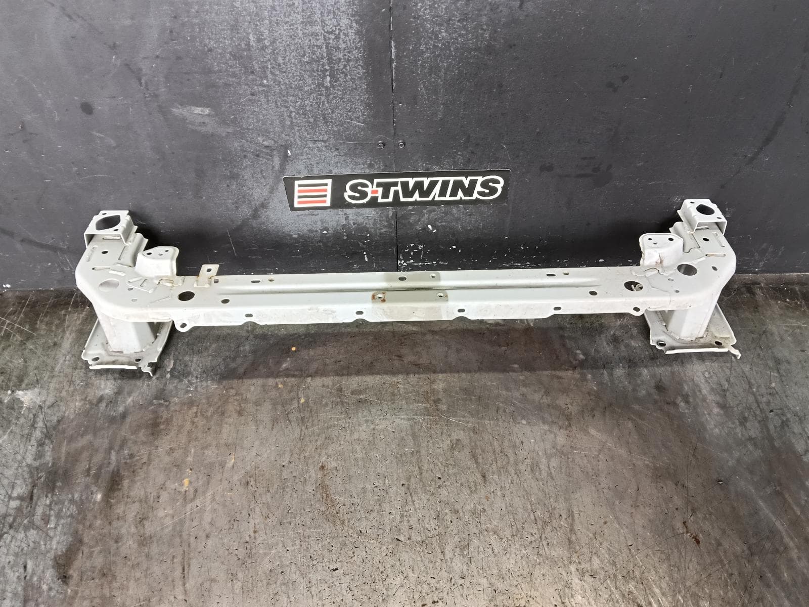 Used auto part listing image: 2021 MITSUBISHI ASX F BAR REINFORC BRACK MAIN REINFORCEMENT, XD, 08/19