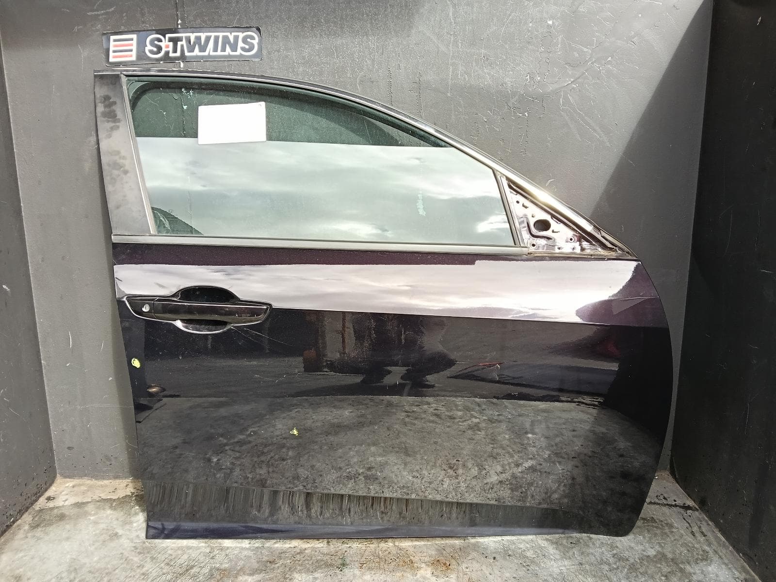 Used auto part listing image: 2016 HONDA CIVIC RIGHT FRONT DOOR 10TH GEN, SEDAN/HATCH, VTi/VTi-S/VTi-L/RS/VTi-LX, 05/16-08/21