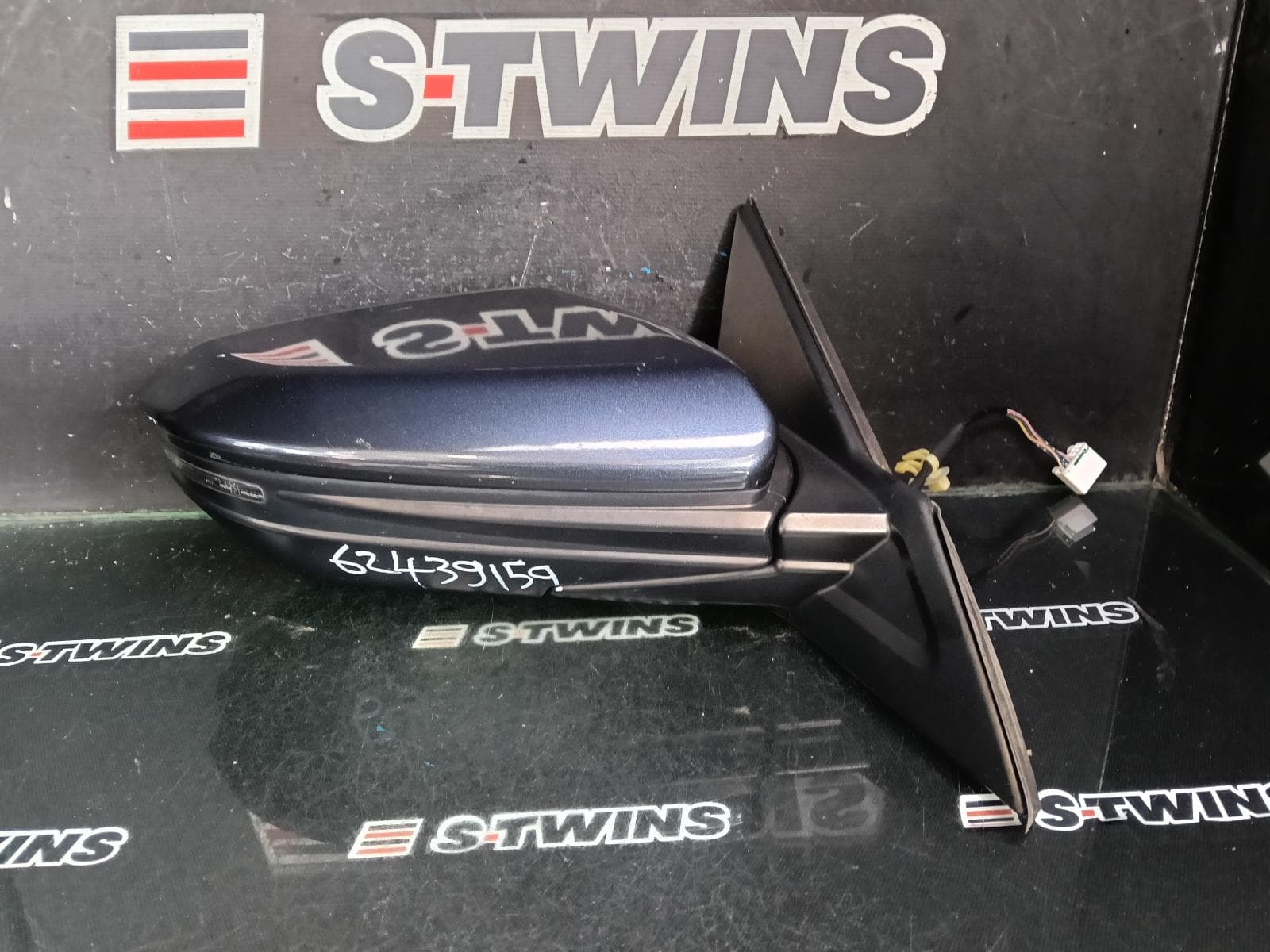 Used auto part listing image: 2018 HONDA CIVIC RIGHT DOOR MIRROR 10TH GEN, VTi-S, MANUAL FOLDING, W/ INDICATOR, 05/16-08/21