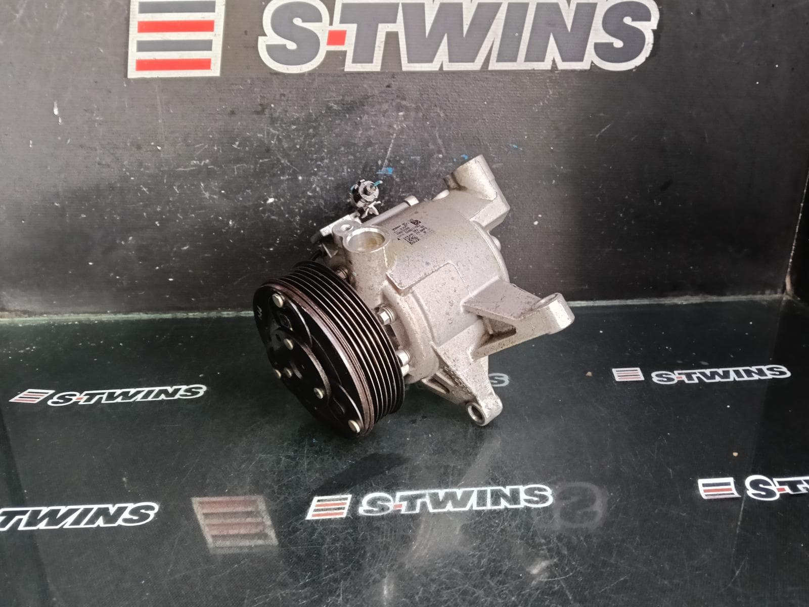 Used auto part listing image: 2016 SUBARU IMPREZA A C COMPRESSOR G4, 2.0, FB20, P/N FJ040/FJ041, 10/13-08/17