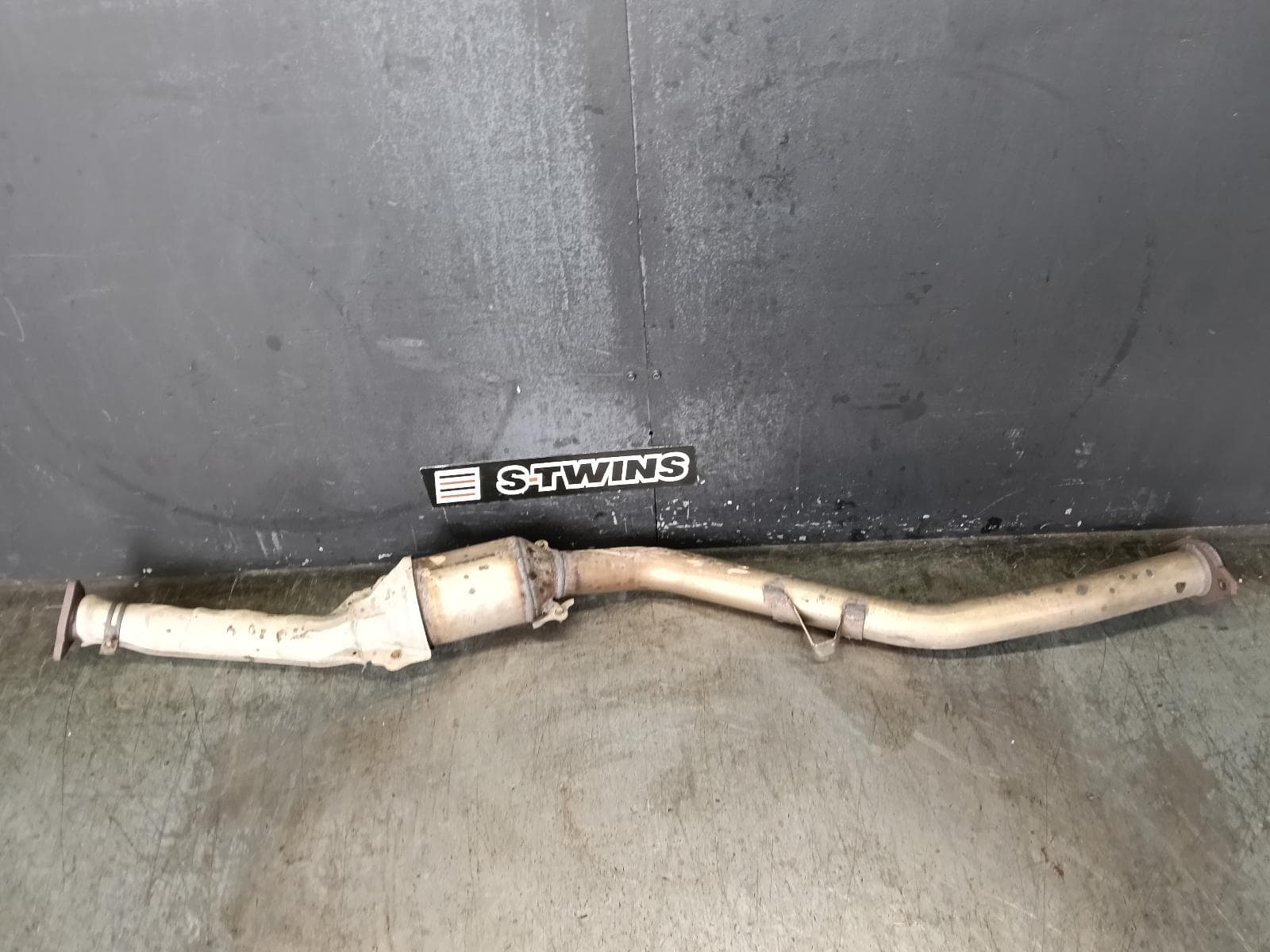 Used auto part listing image: 2016 SUBARU IMPREZA CATALYTIC CONVERTER UNDER CAR-CAT TYPE, 2.0, FB20, G4, 12/11-08/17