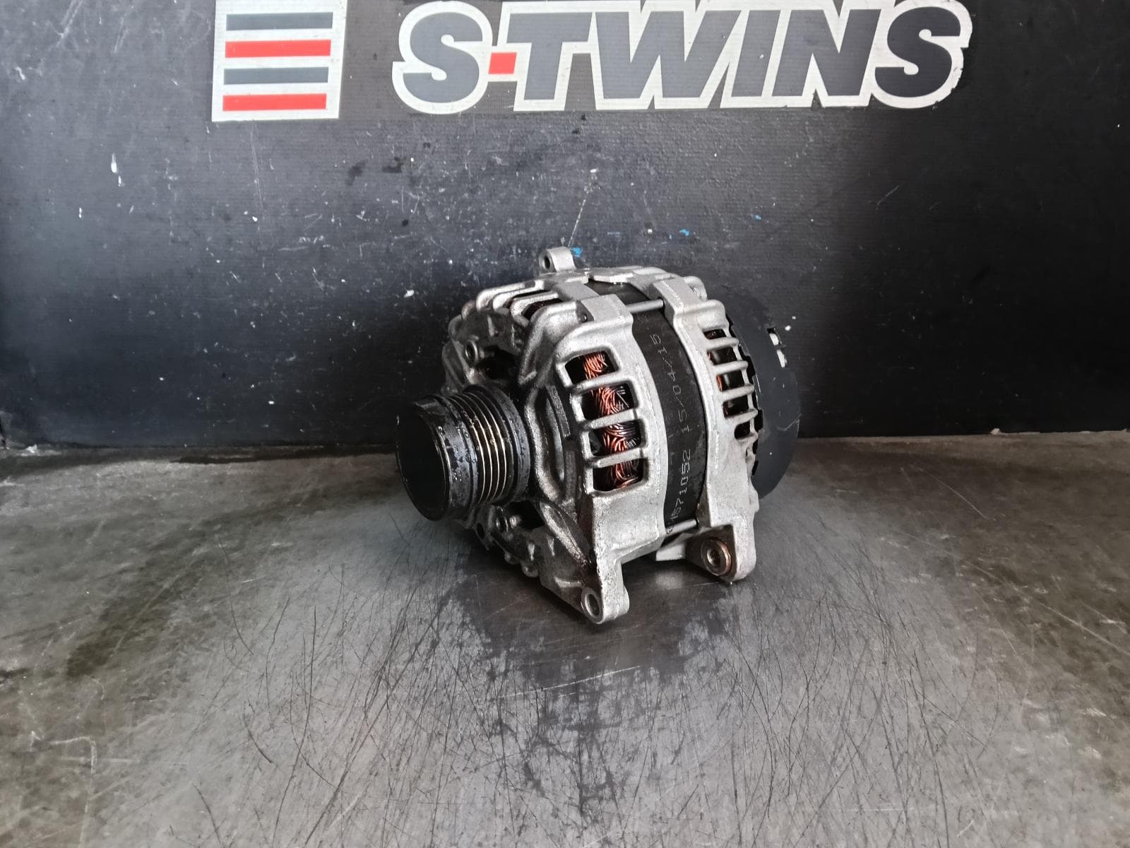 Used auto part listing image: 2015 MERCEDES CLA CLASS ALTERNATOR PETROL, 175AMP, C117/X117, 09/13-01/19 0000431112