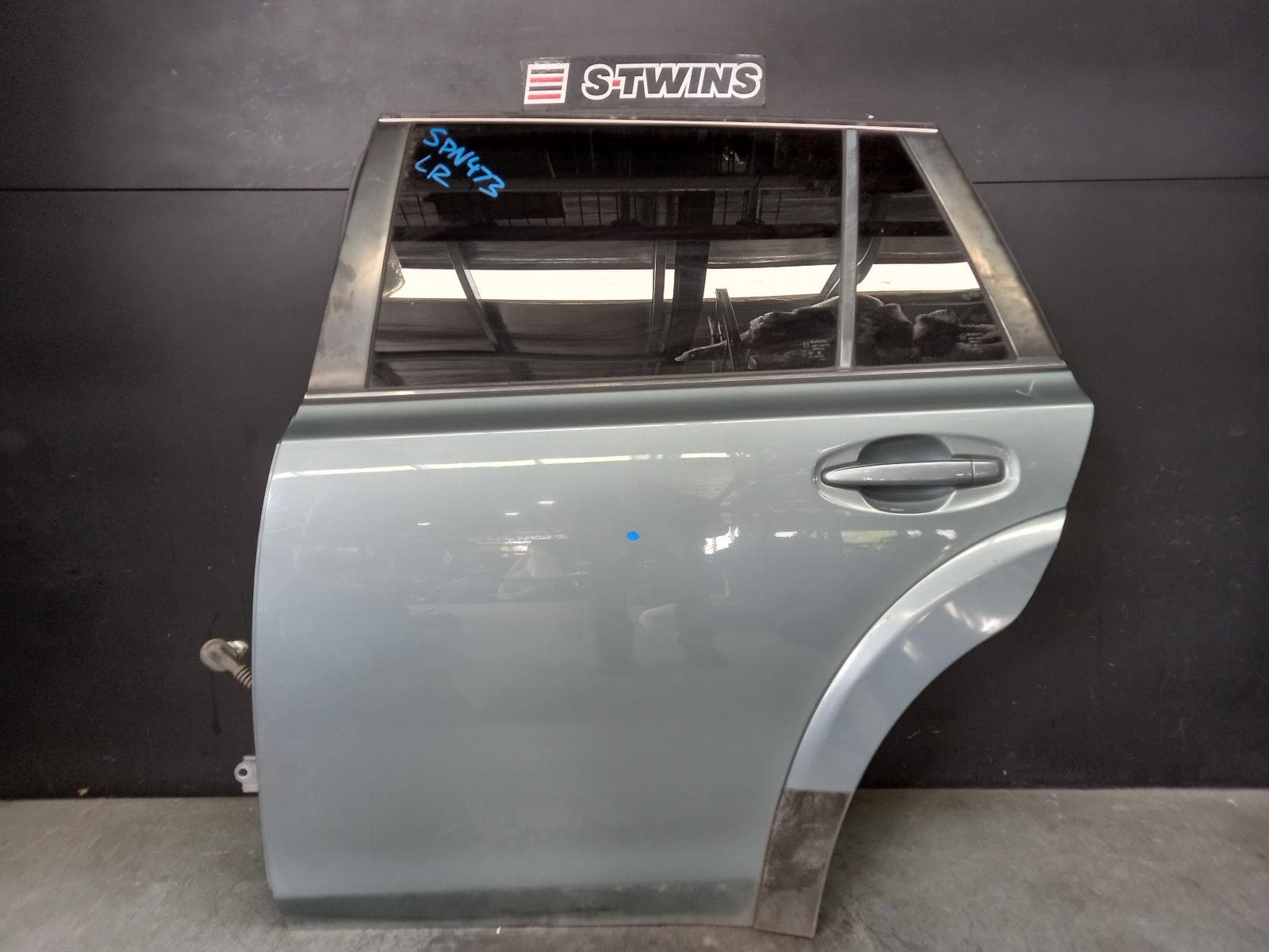 Used auto part listing image: 2012 SUBARU OUTBACK LEFT REAR DOOR SLIDING 5TH GEN, 05/09-11/14 0000390548