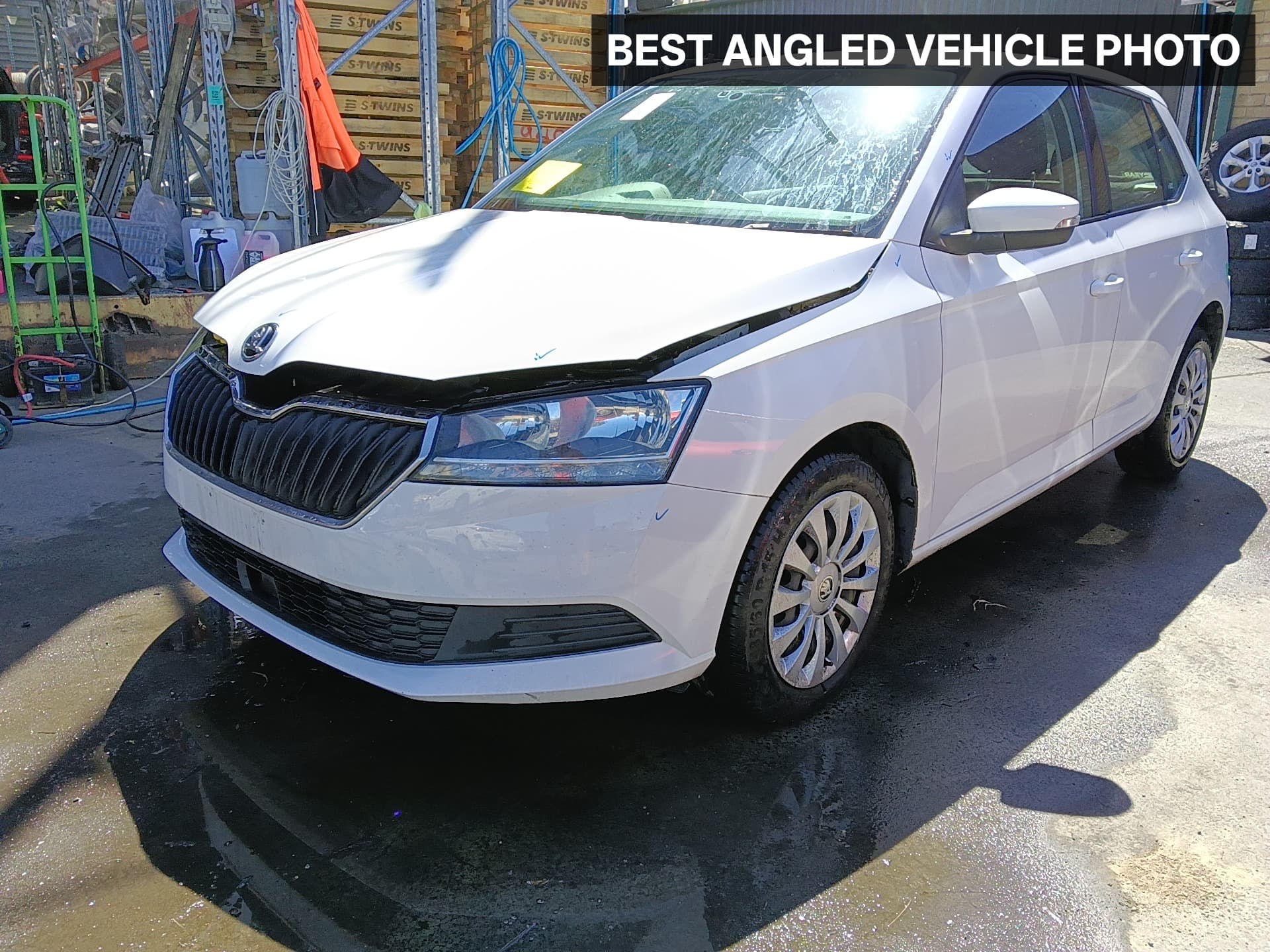 Used auto part listing image: 2019 SKODA FABIA HEADREST NJ, 01/15-08/21