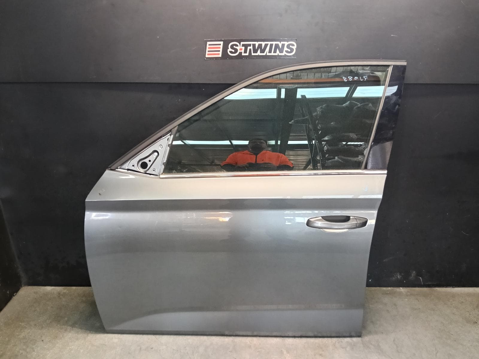 Used auto part listing image: 2022 SKODA KAMIQ LEFT FRONT DOOR NW, 06/20- 0000413991