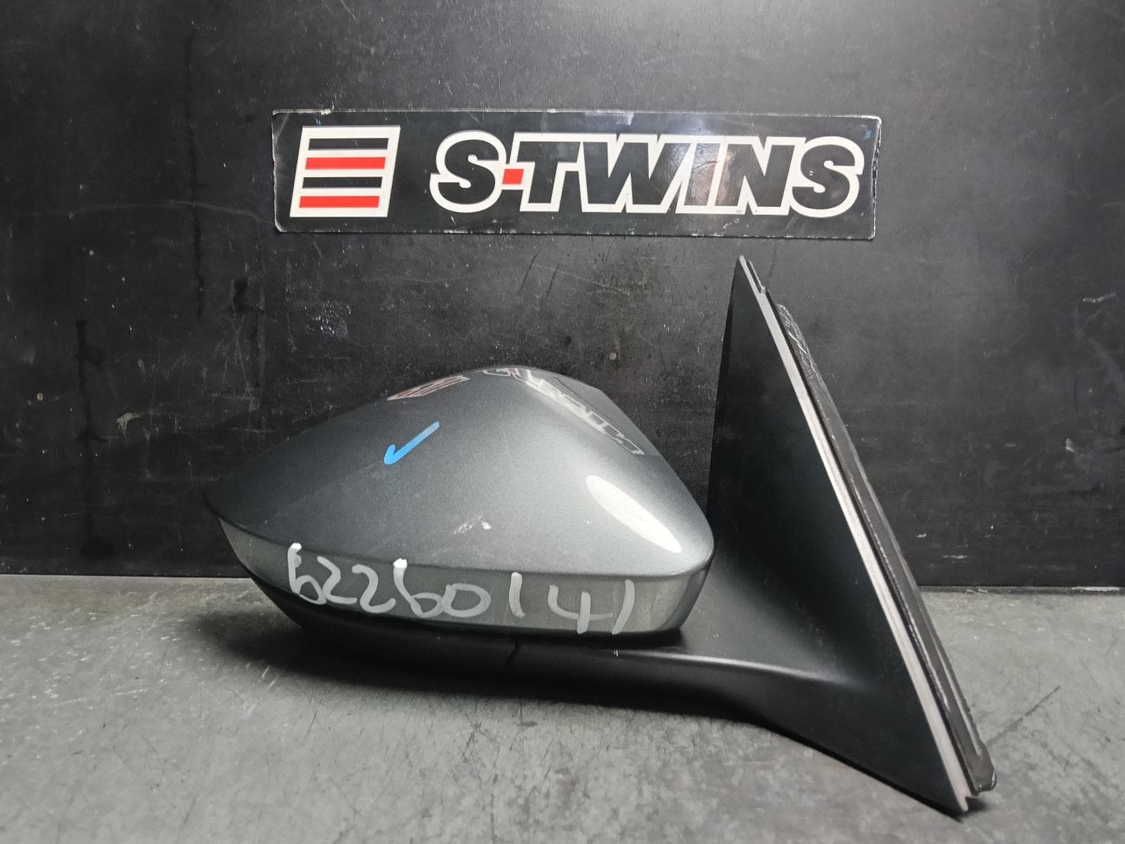 Used auto part listing image: 2022 SKODA KAMIQ RIGHT DOOR MIRROR NW, POWER FOLD, W/ ONLY LANE KEEPING SYSTEM TYPE, 06/20- 0000414097