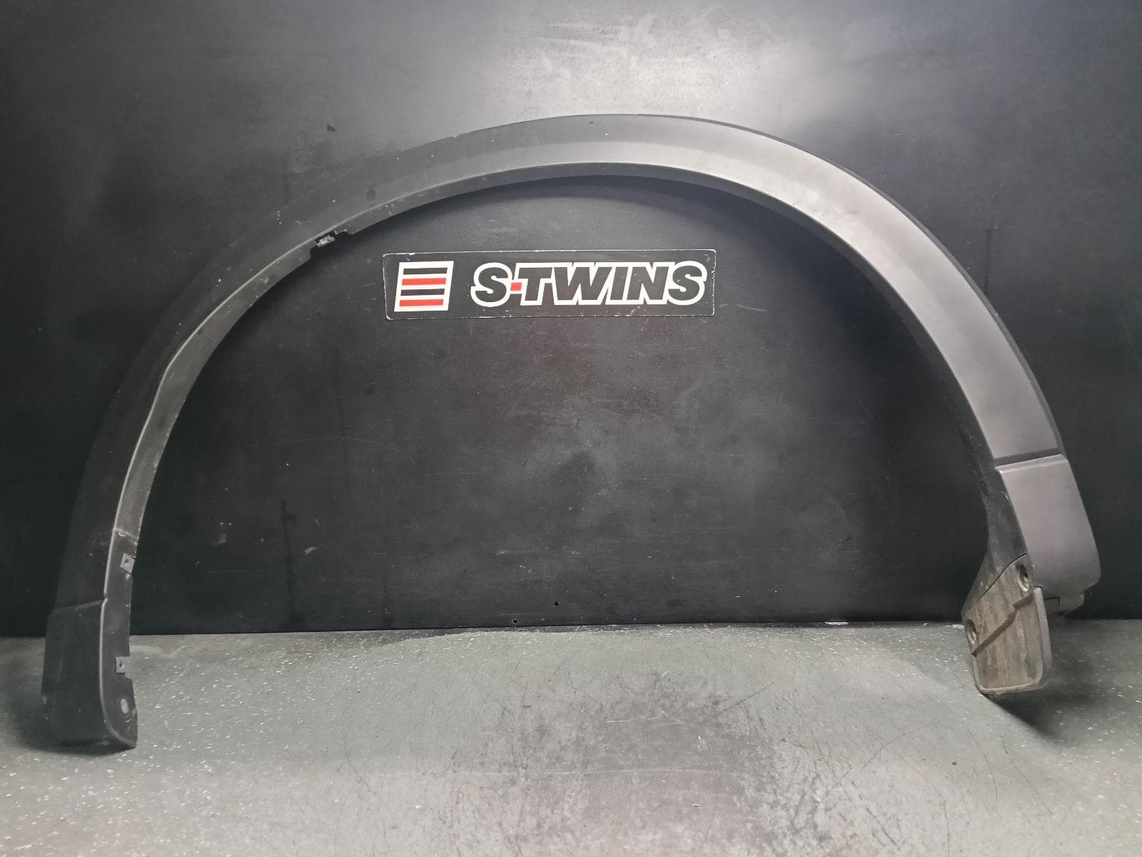 Used auto part listing image: 2018 MAZDA CX5 WHEEL ARCH FLARE RH REAR, KF, 02/17-08/21 0000409755