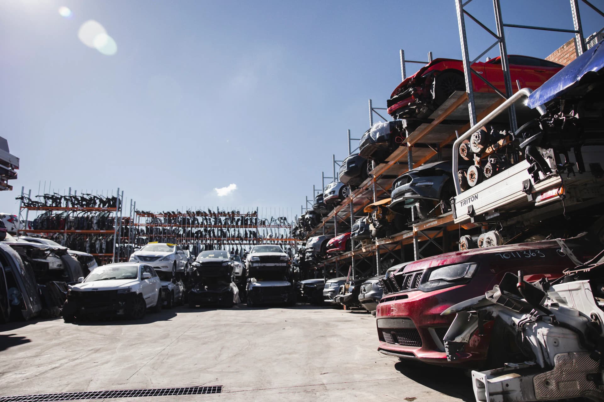 Featured image for article: 3 questions before buying recycled car parts online