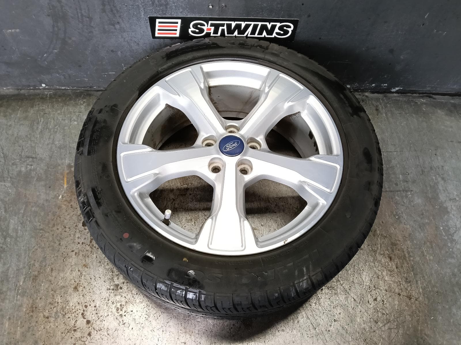 Used auto part listing image: 2017 FORD ESCAPE WHEEL MAG FACTORY, 18X7.5IN, ZG, 09/16-05/20 0000386721