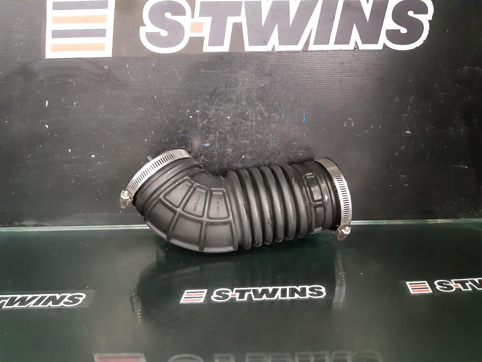 2020 Nissan Navara Air Cleaner Duct Hos Np300 Diesel 2.3 Ys23Ddtt (Twin Turbo) Airbox To Lower Turbo 05/15- 207546