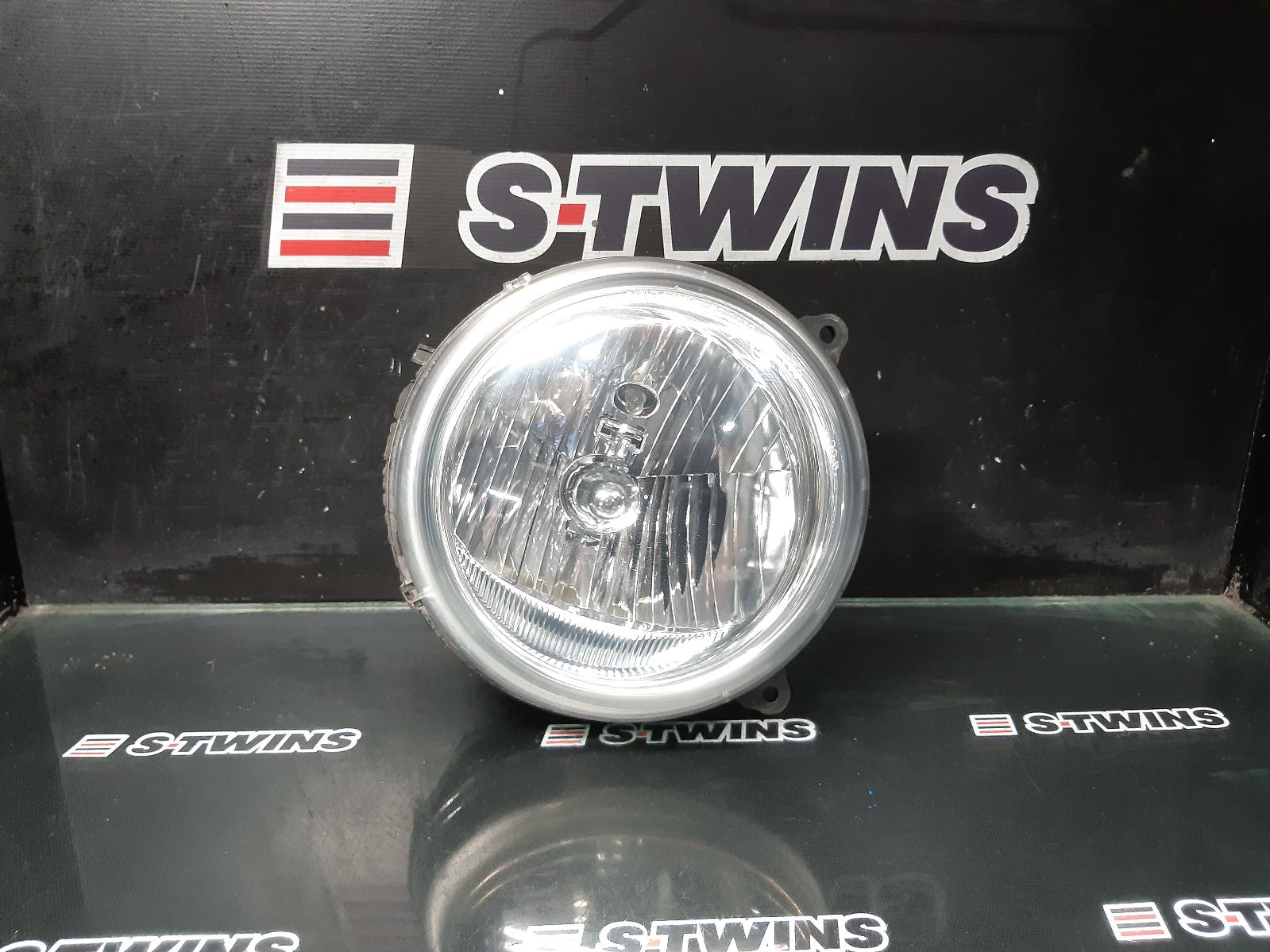 2003 Jeep Cherokee Left Headlamp Kj 09/01-12/07 192108