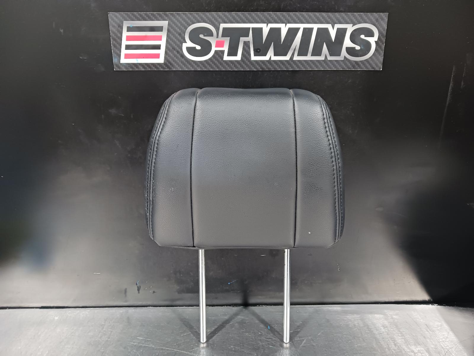 2007 Mitsubishi Pajero Headrest 215398