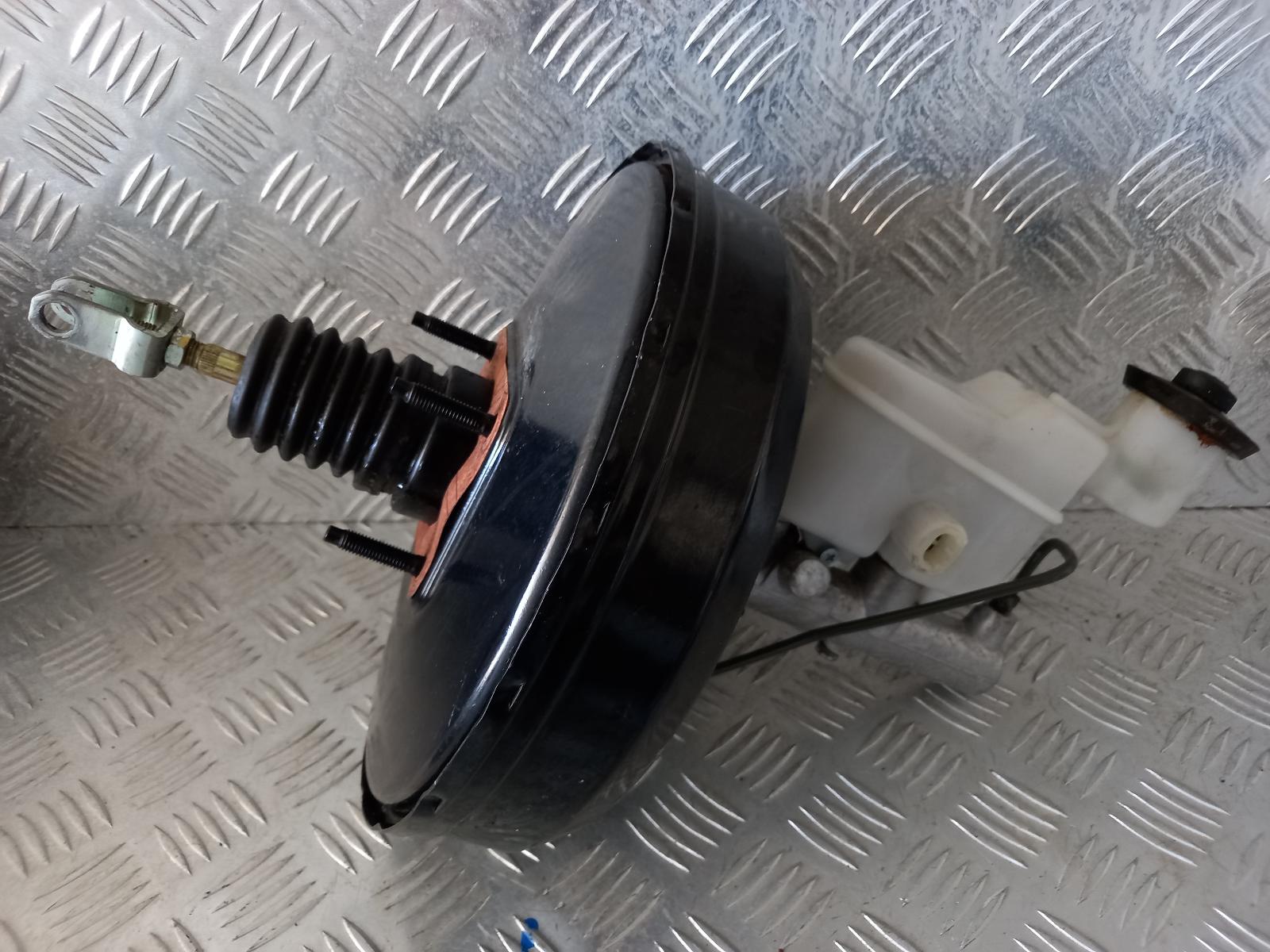 2008 Toyota Hilux Brake Booster 142039