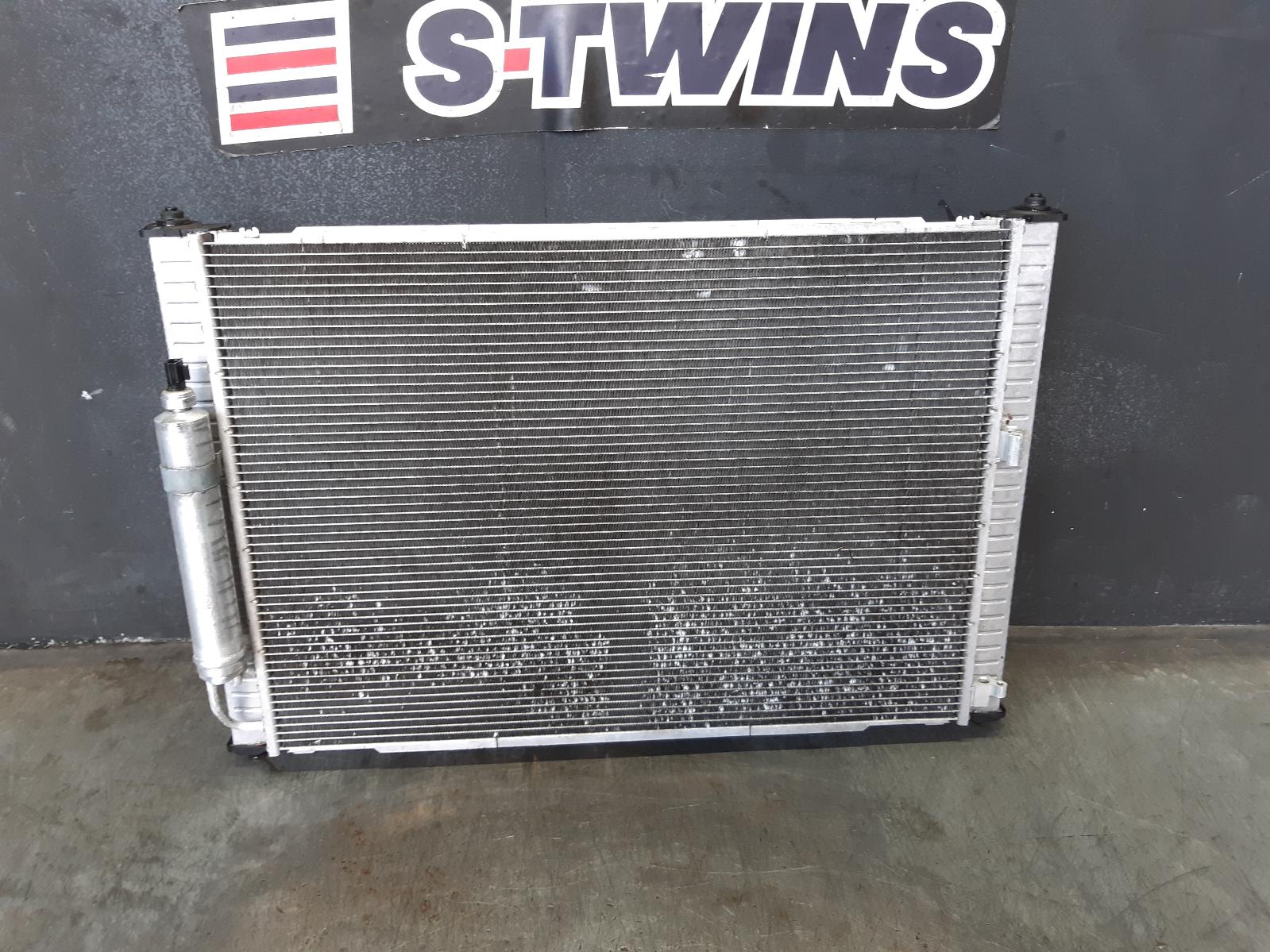 2011 Nissan 370Z Radiator 0000201204
