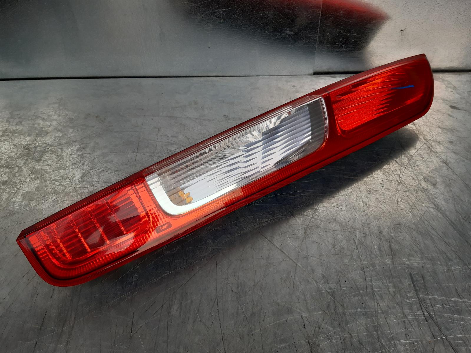 2006 Ford Focus Left Taillight 0000078573