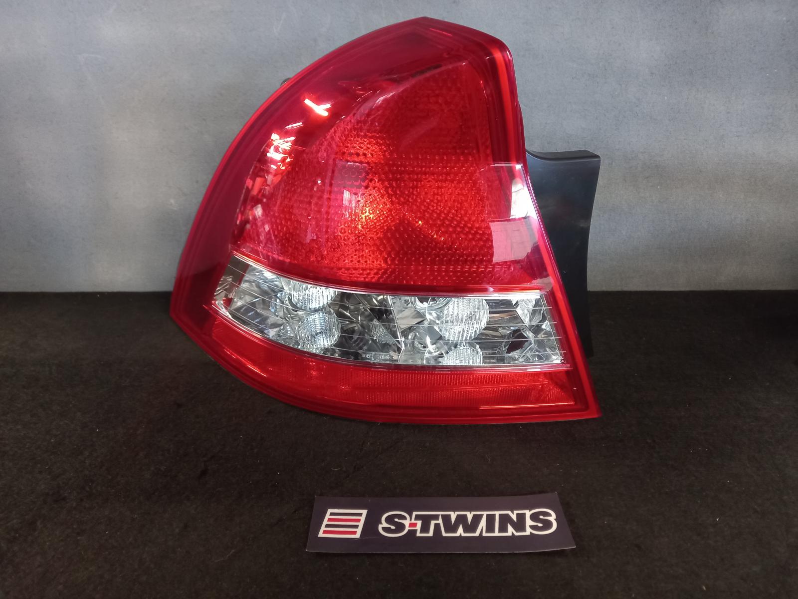 2003 Holden Commodore Left Taillight 0000124255