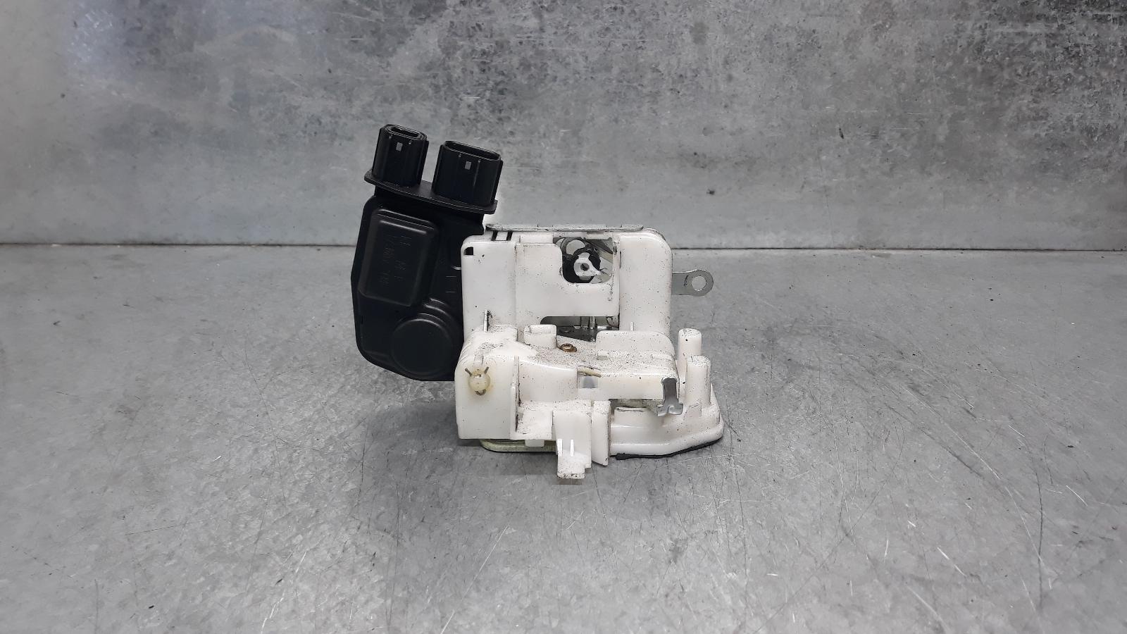 2005 Honda Crv Door Boot Gate Lock 0000067941