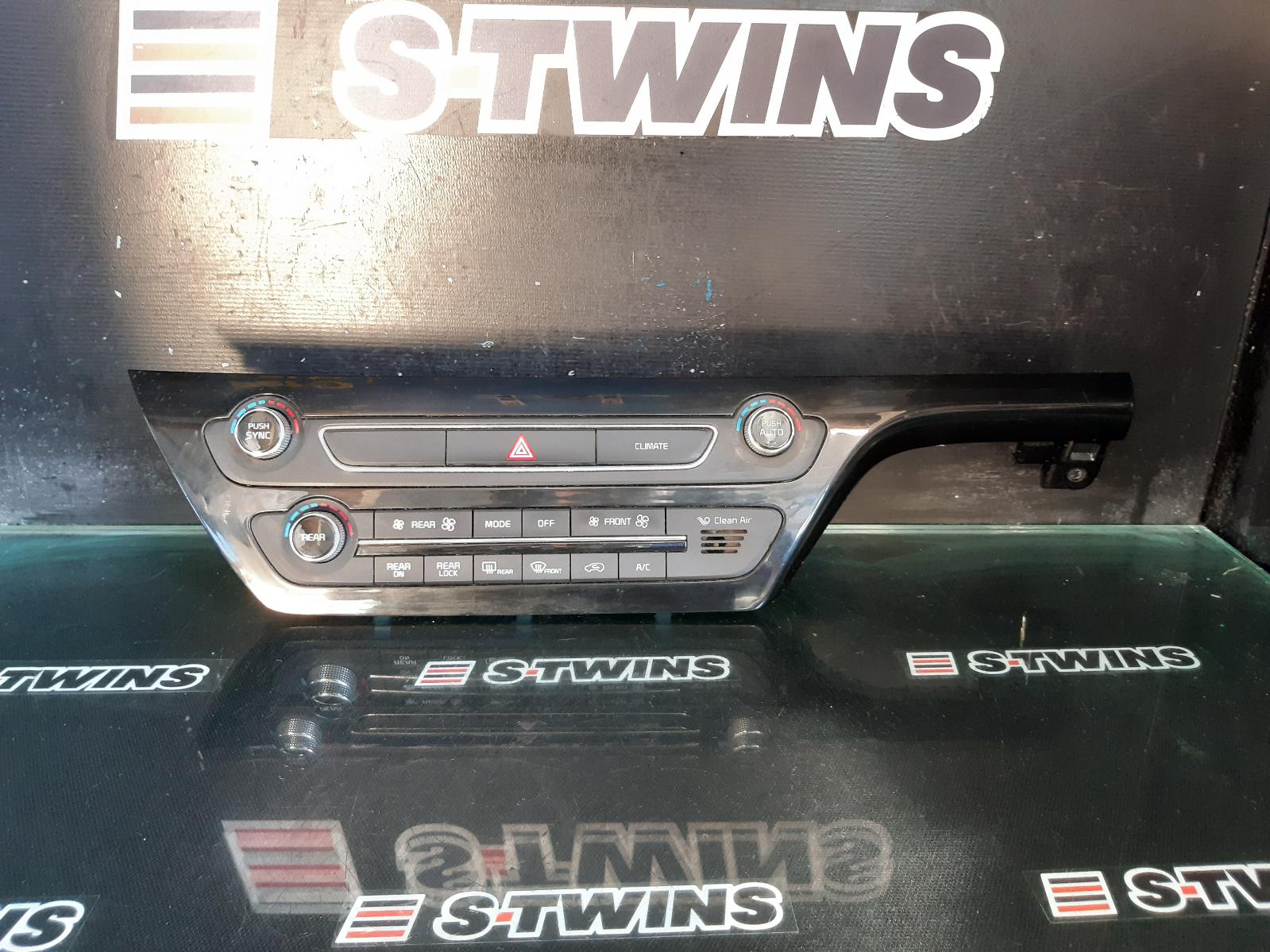2015 Kia Carnival/Grand Carnival Heater Ac Controls 0000216834