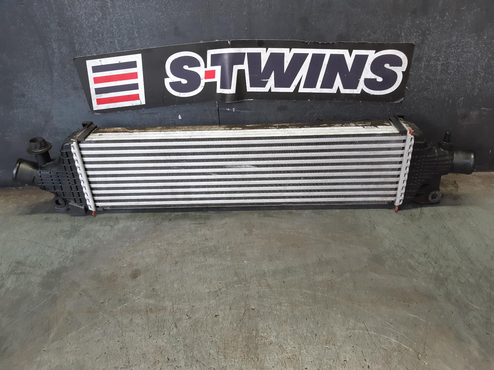 2015 Infiniti Q50 Intercooler 0000232095