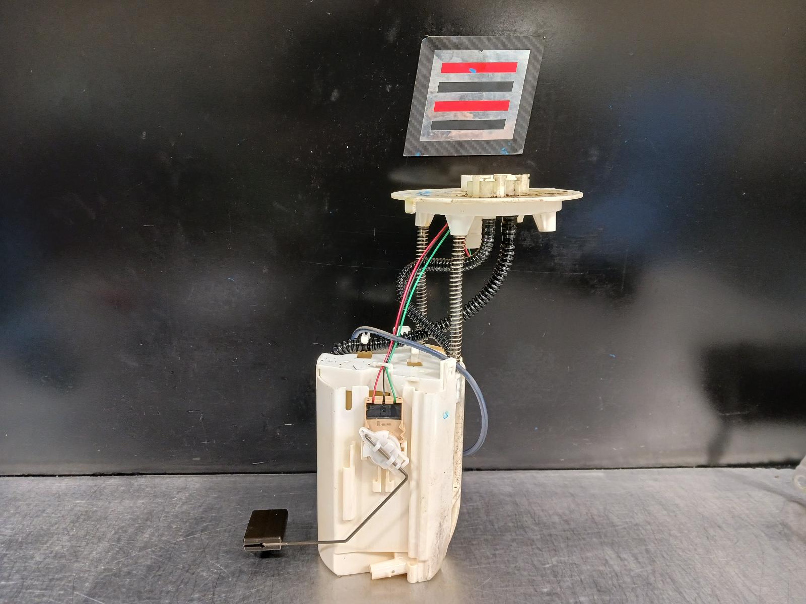 2016 Toyota Hilux Fuel Pump 0000237268
