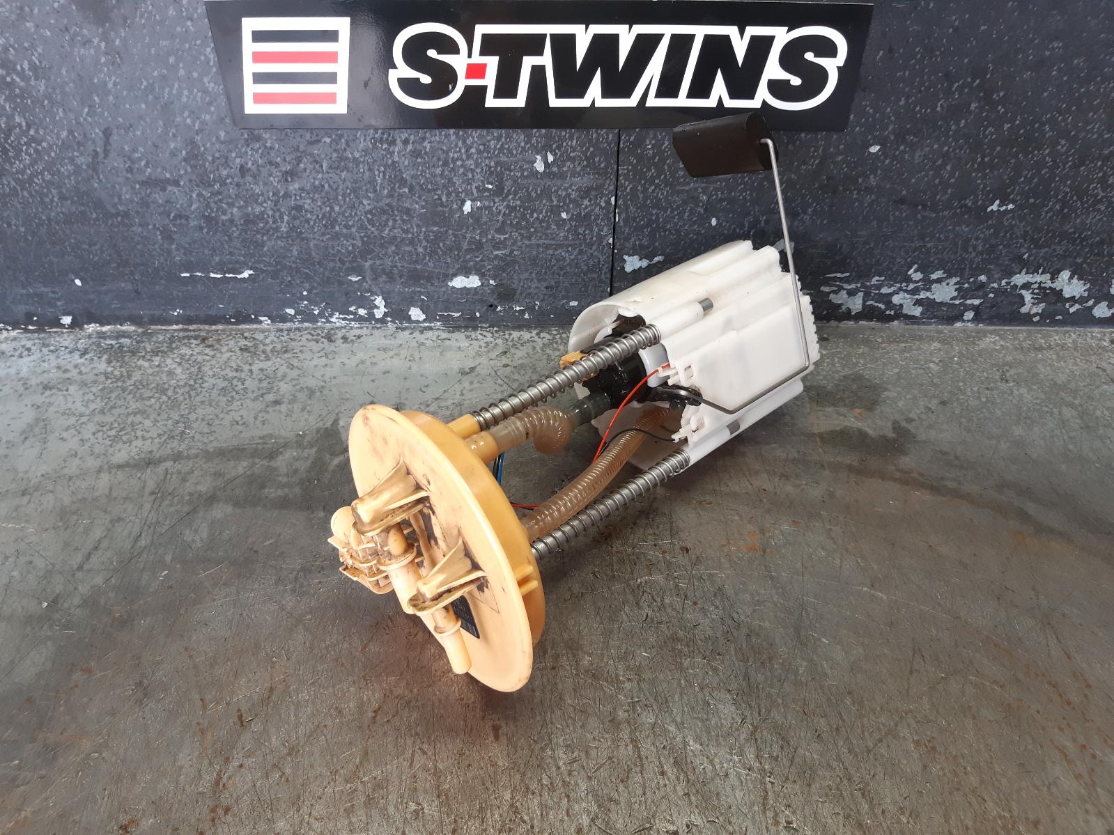 2012 Holden Colorado Fuel Pump 0000244526